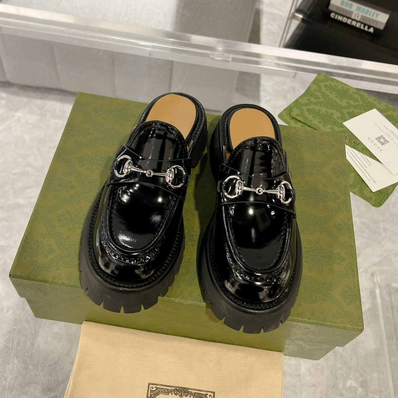 GUCCI MULE WITH HORSEBIT GLOSSY BLACK CALFSKIN