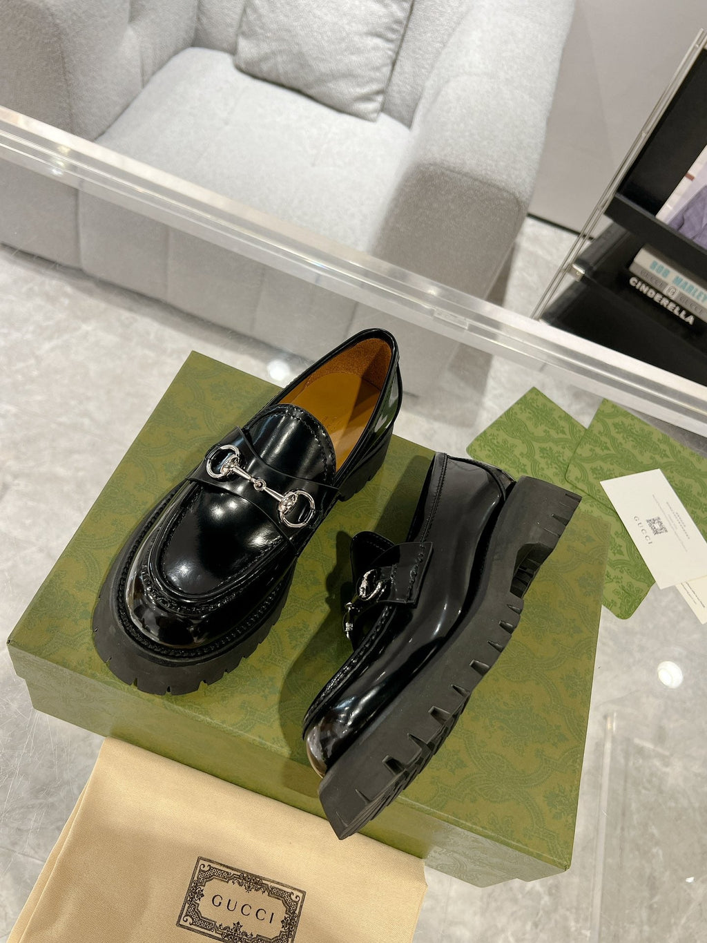 GUCCI LOAFER WITH HORSEBIT GLOSSY BLACK CALFSKIN
