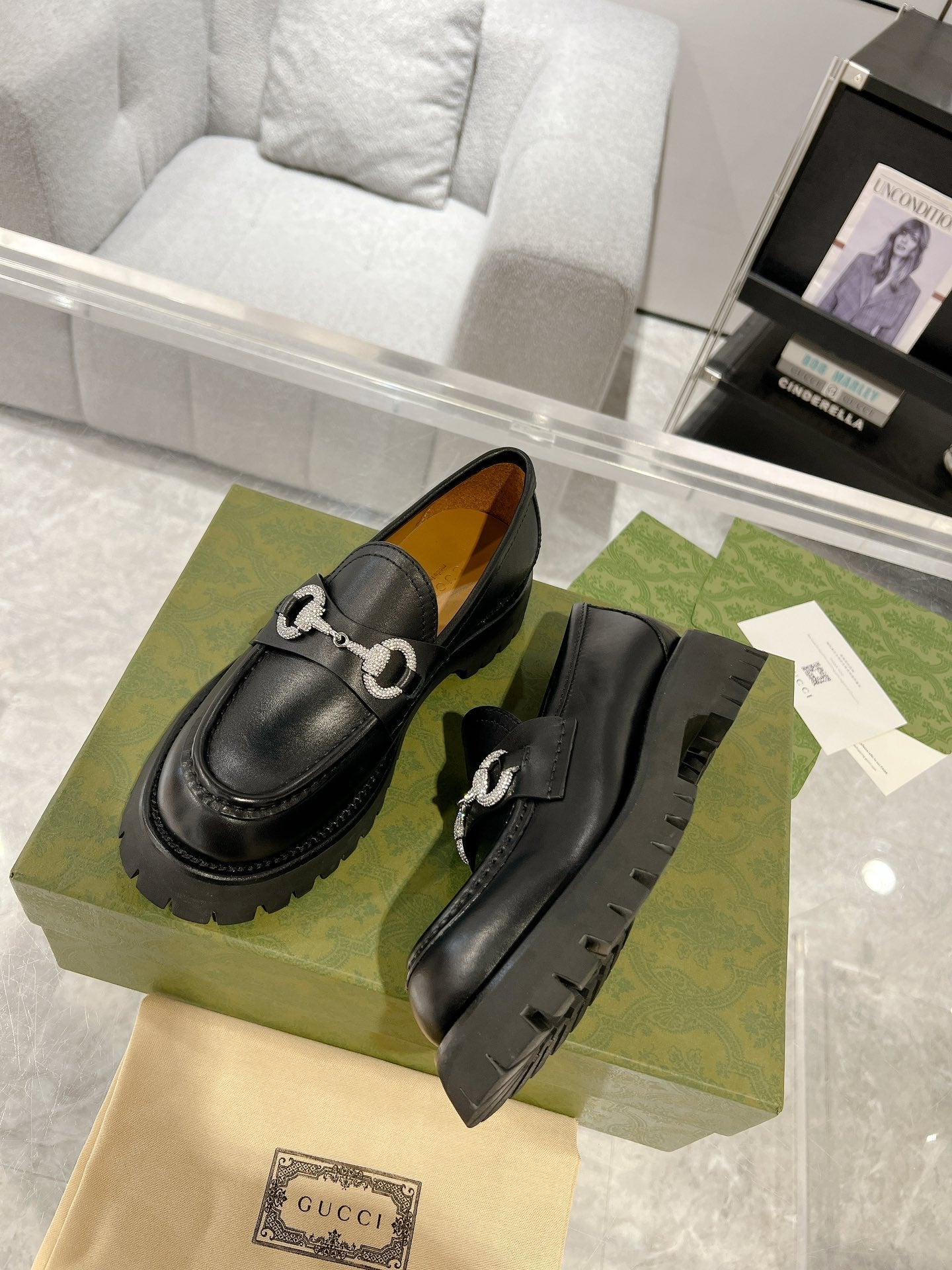GUCCI CRYSTAL LOAFER WITH HORSEBIT BLACK CALFSKIN