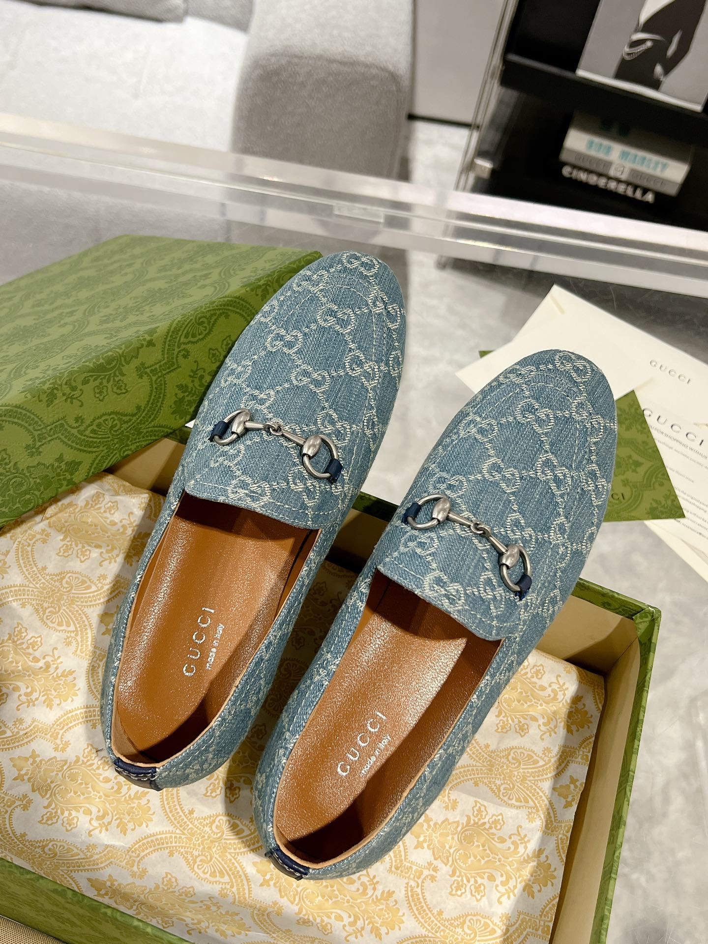 GUCCI MEN'S LOAFER WITH HORSEBIT IN SAPHIRE BLUE MONOGRAM JACQUARD FABRIC