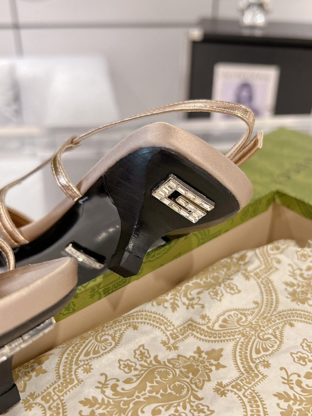 GUCCI CRYSTALS SLINGBACK PUMP CREAM FABRIC