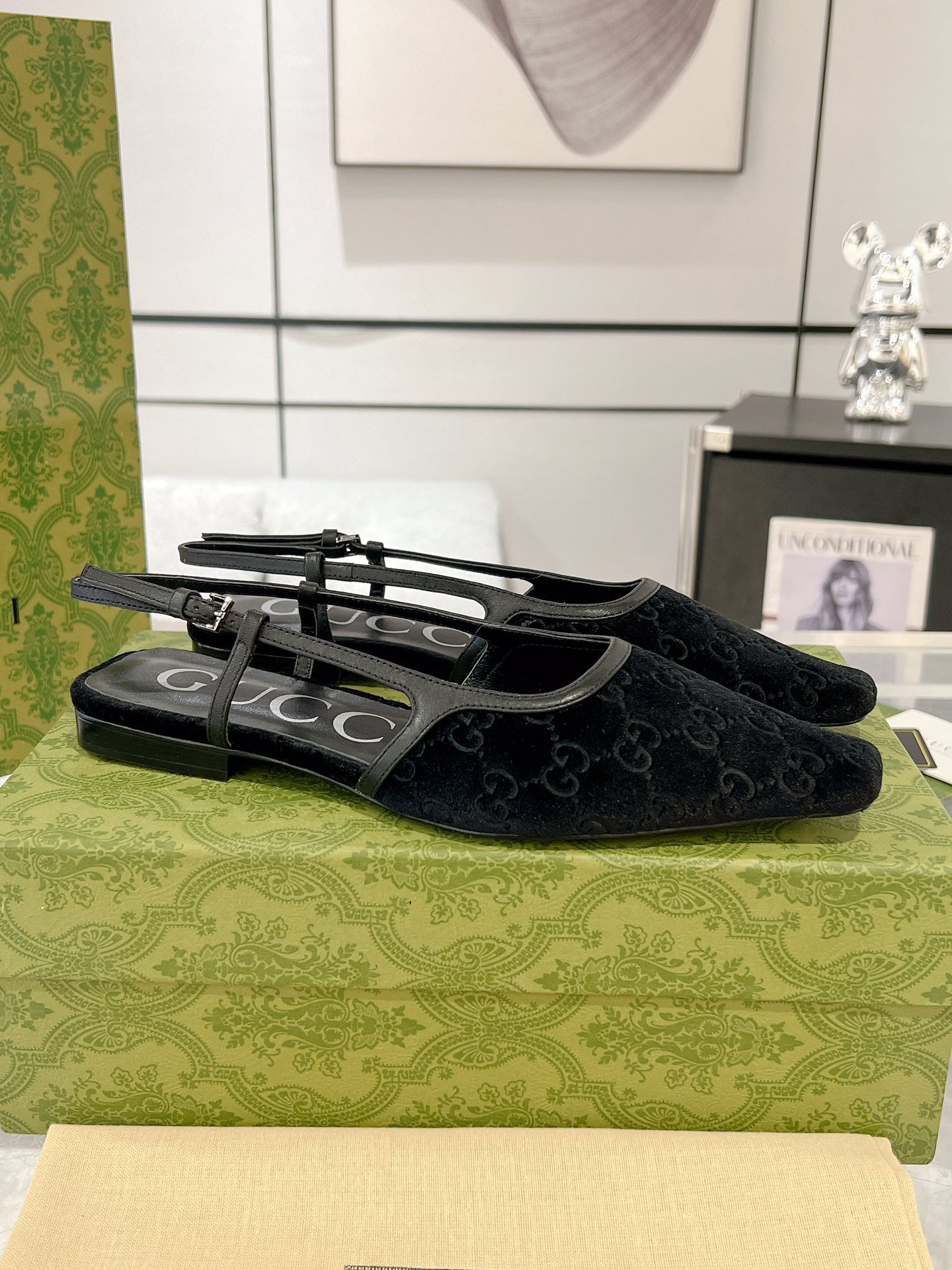 GUCCI SLINGBACK FLATS BLACK VELVET