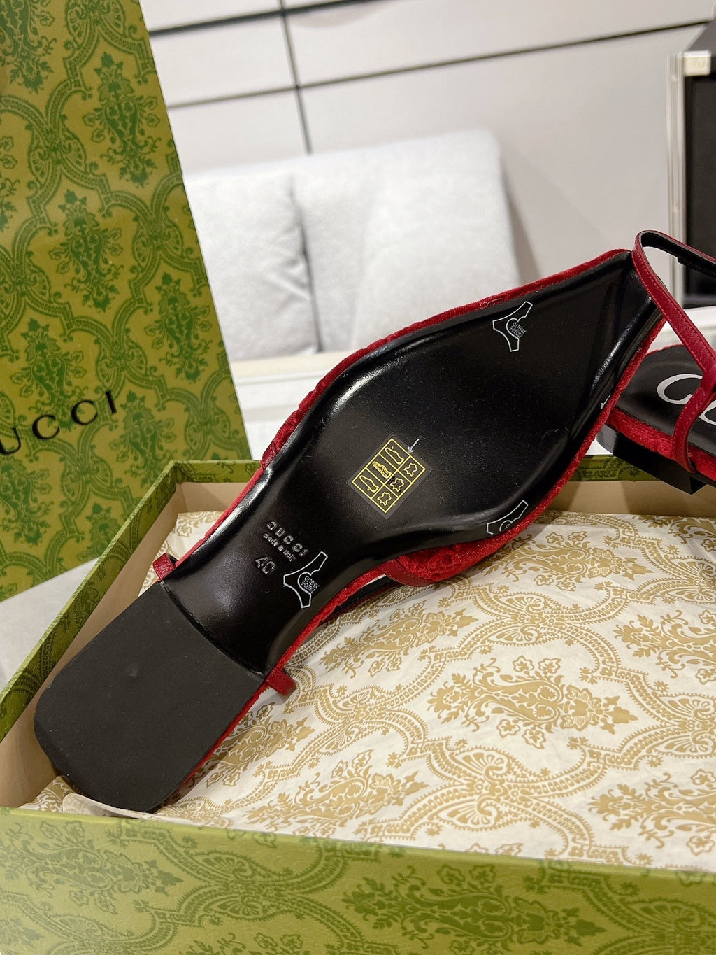 GUCCI SLINGBACK FLATS CHERRY VELVET