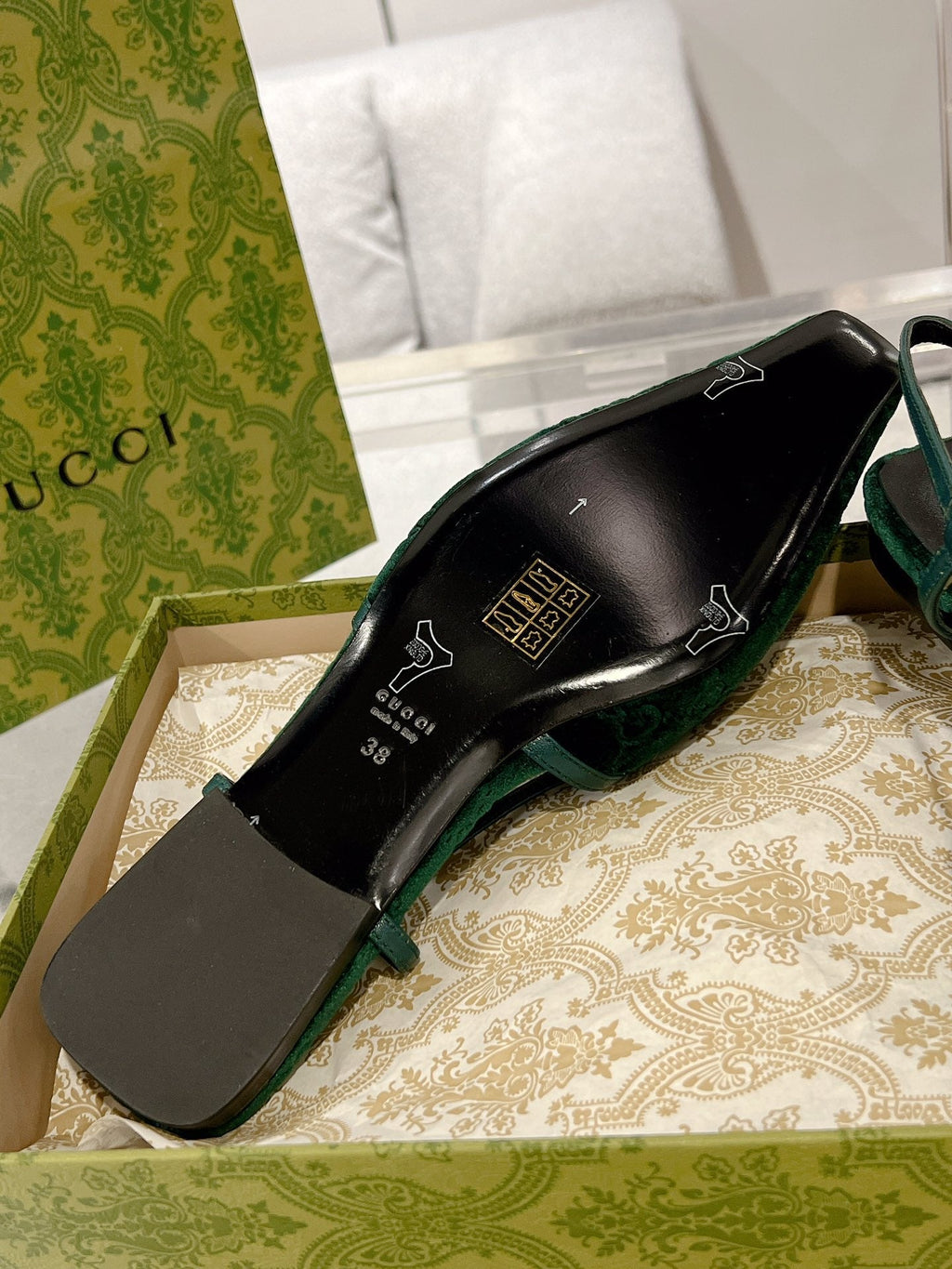 GUCCI SLINGBACK FLATS CASTLETON GREEN VELVET