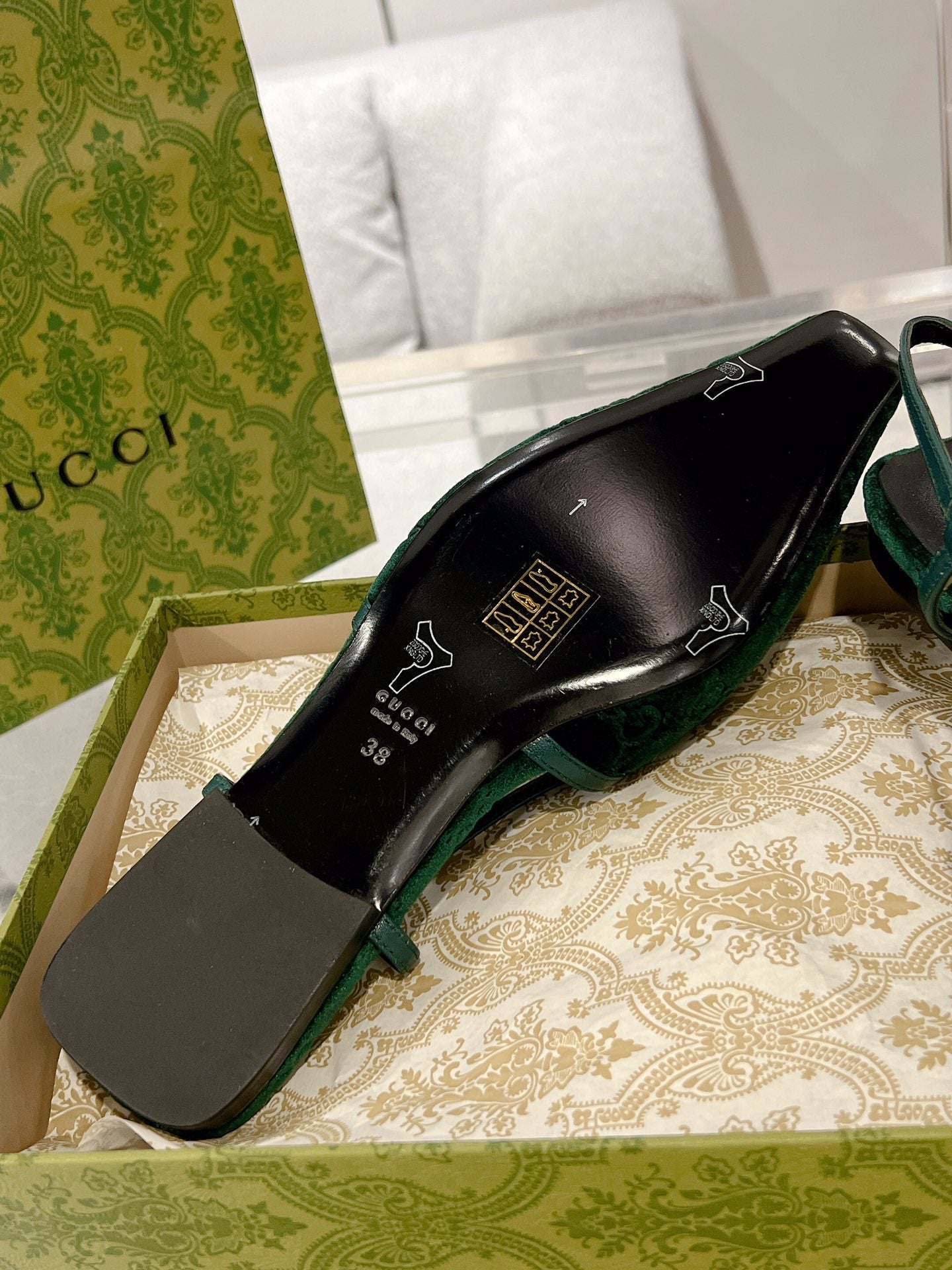 GUCCI SLINGBACK FLATS CASTLETON GREEN VELVET
