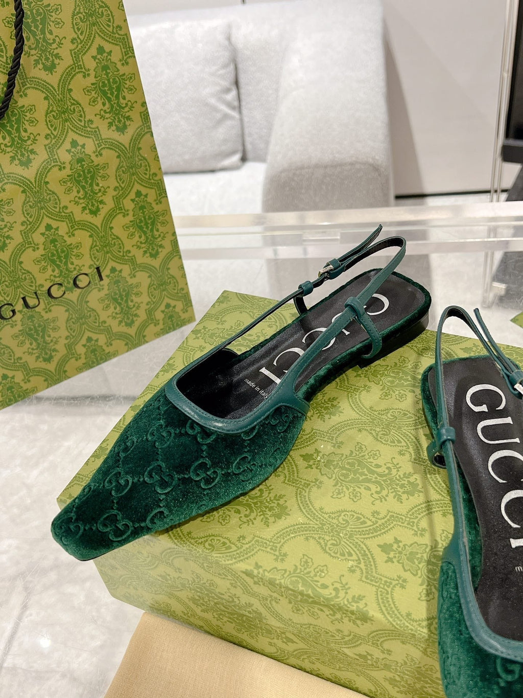GUCCI SLINGBACK FLATS CASTLETON GREEN VELVET