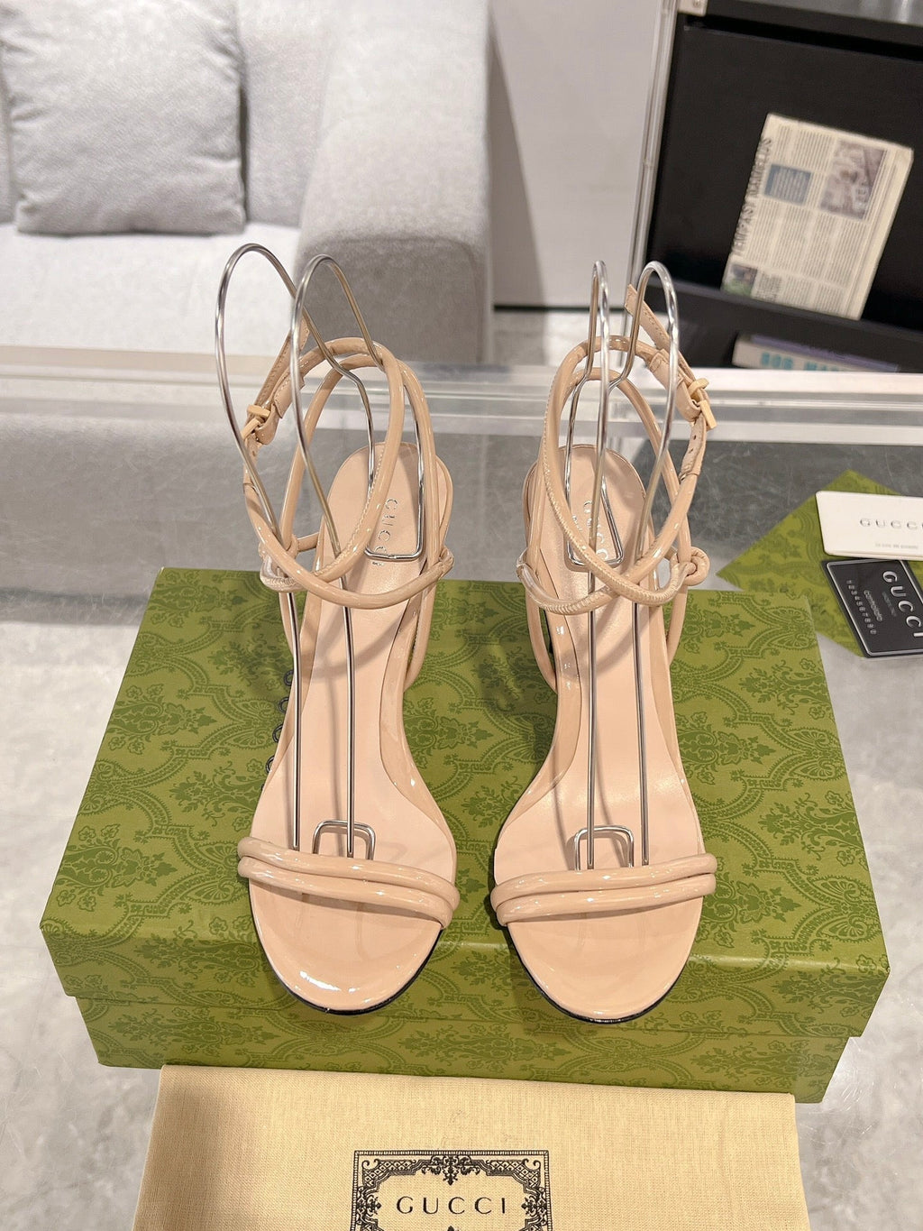 GUCCI 105 STRAPPY SANDAL BEIGE CALFSKIN