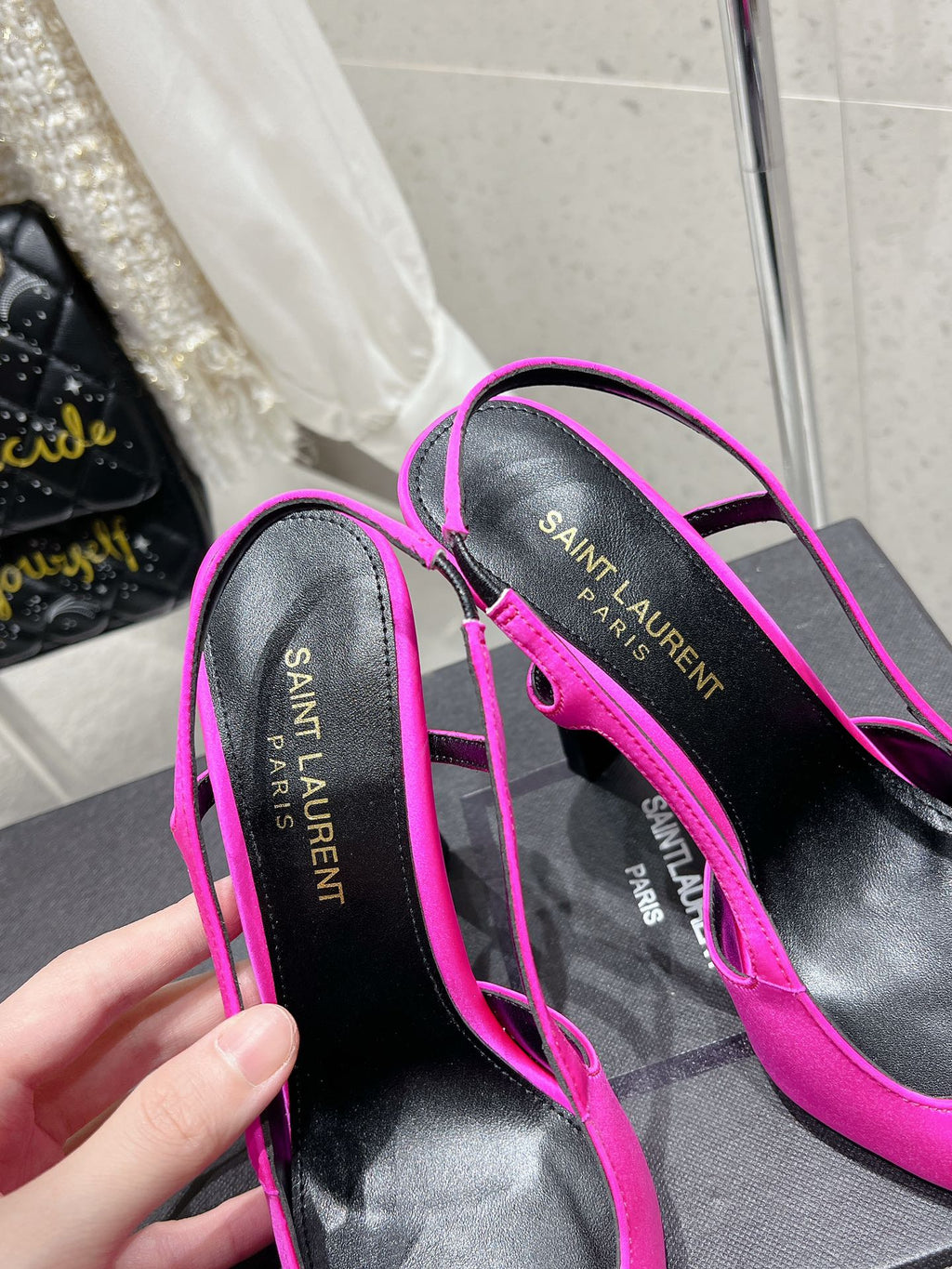 LOUIS VUITTON HIGH HEEL 10 CM SLINGBACK IN BRIGHT PINK CALFSKIN WITH GOLD HARDWARE