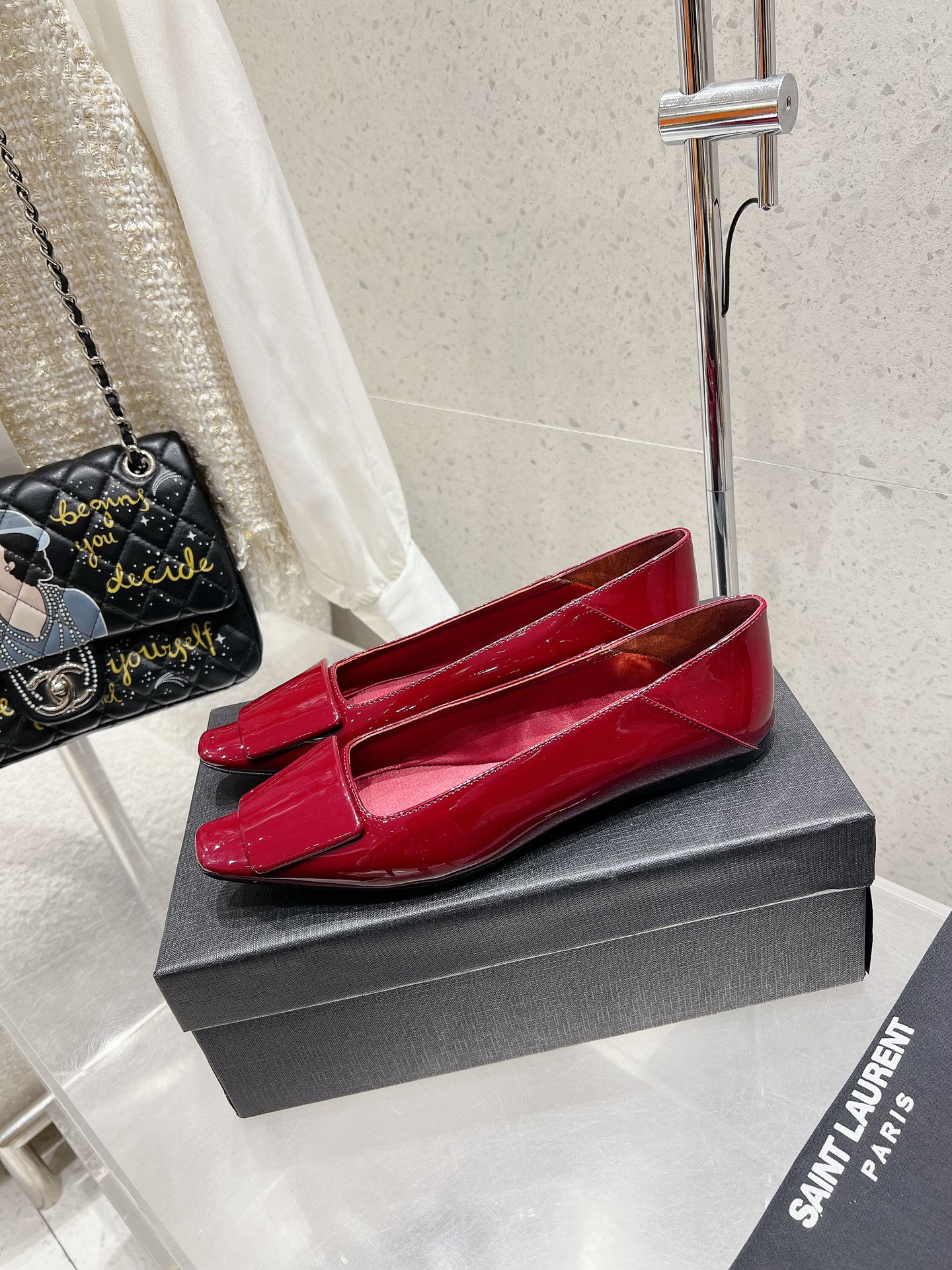 LOUIS VUITTON BALLERINA FLATS IN RUBY RED PATENT CALFSKIN