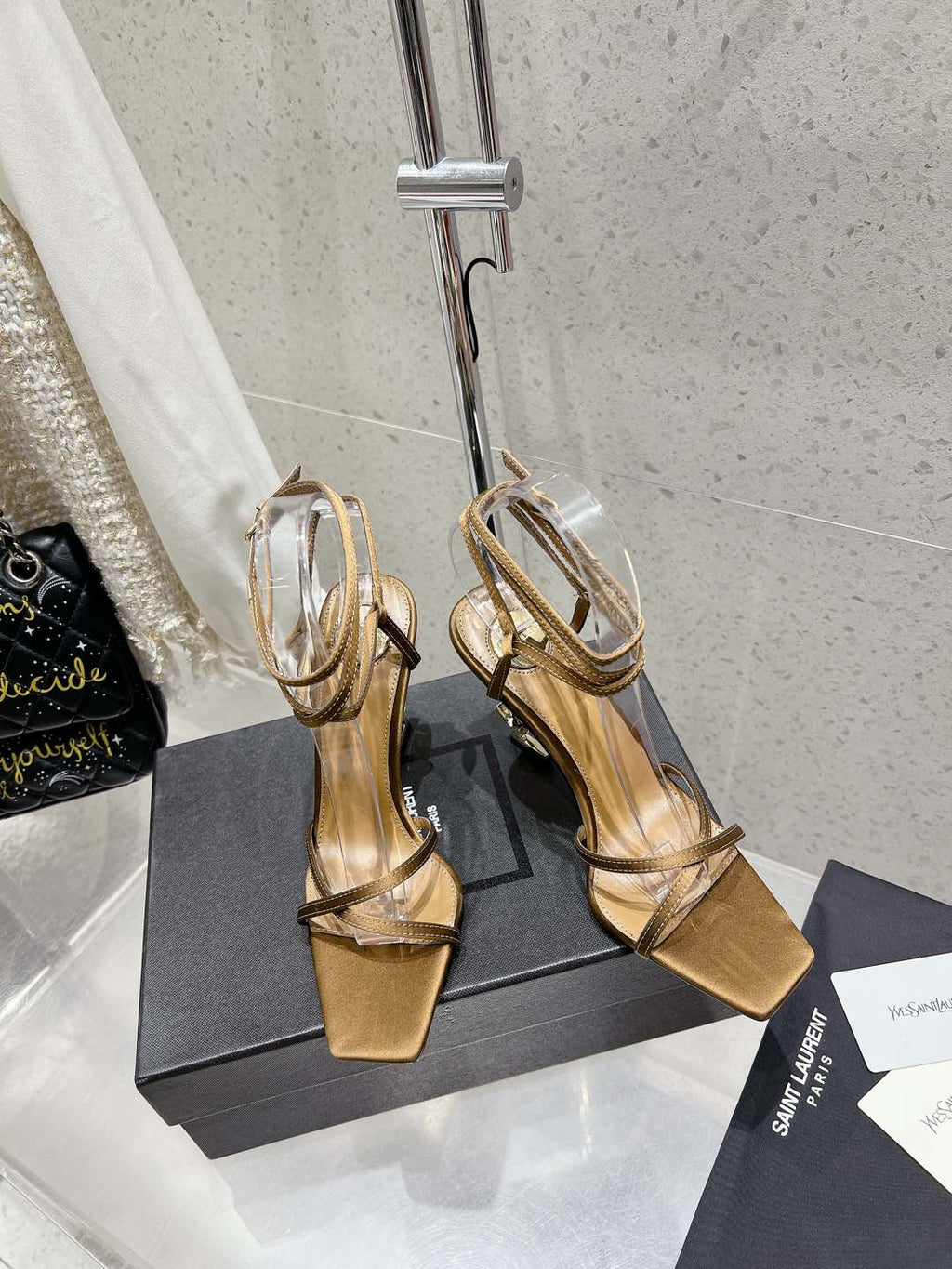 LOUIS VUITTON HIGH-HEEL 85 MM SANDAL MULE IN METALLIC GOLD SILK