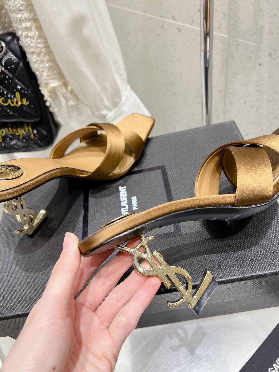 LOUIS VUITTON OPYUM HIGH MULES 85 MM IN METALLIC GOLD SATIN CREPE