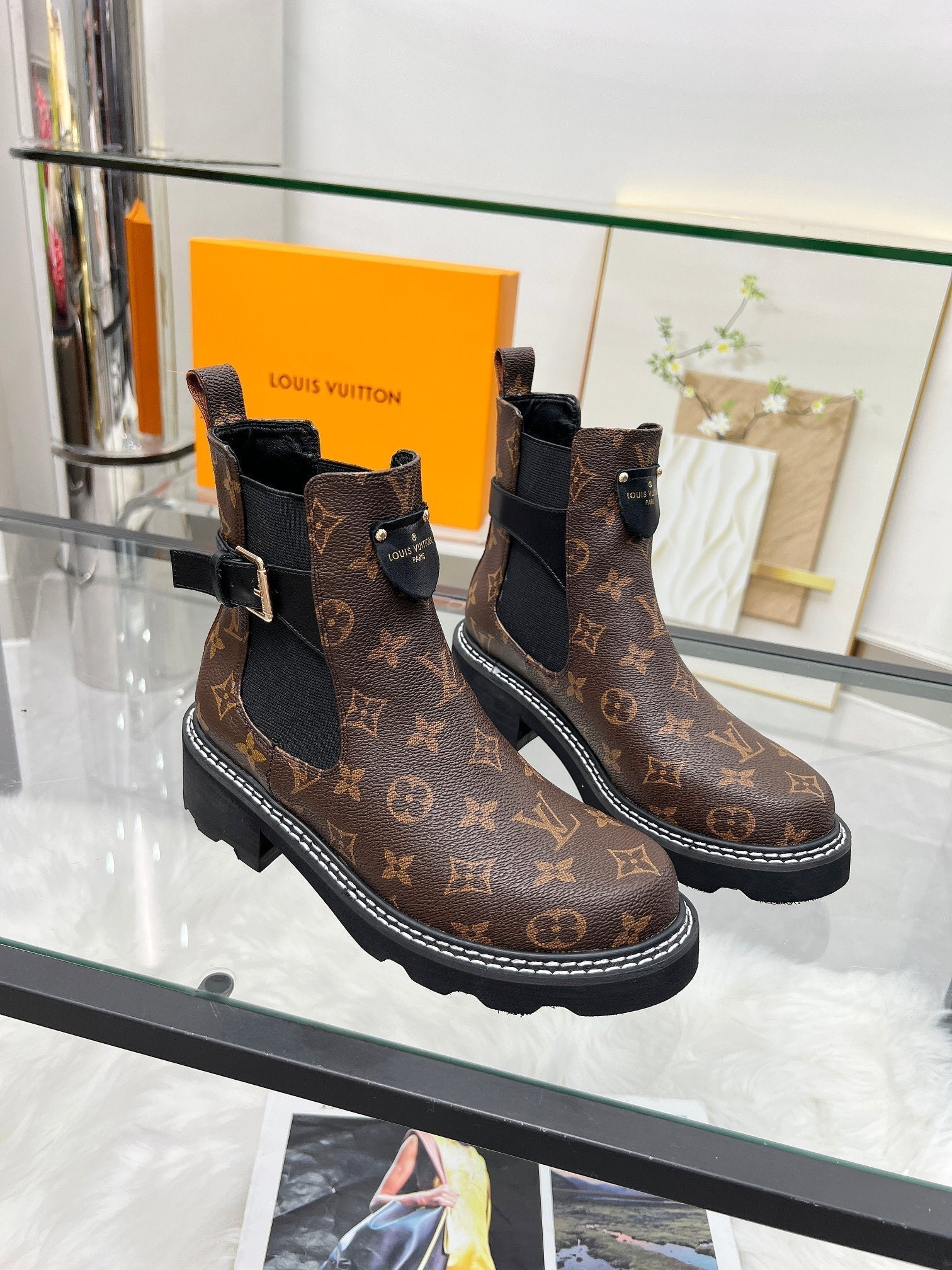 LOUIS VUITTON LV WOMEN'S SHORT BOOTS IN CHOCOLATE BROWN MONOGRAM CALFSKIN