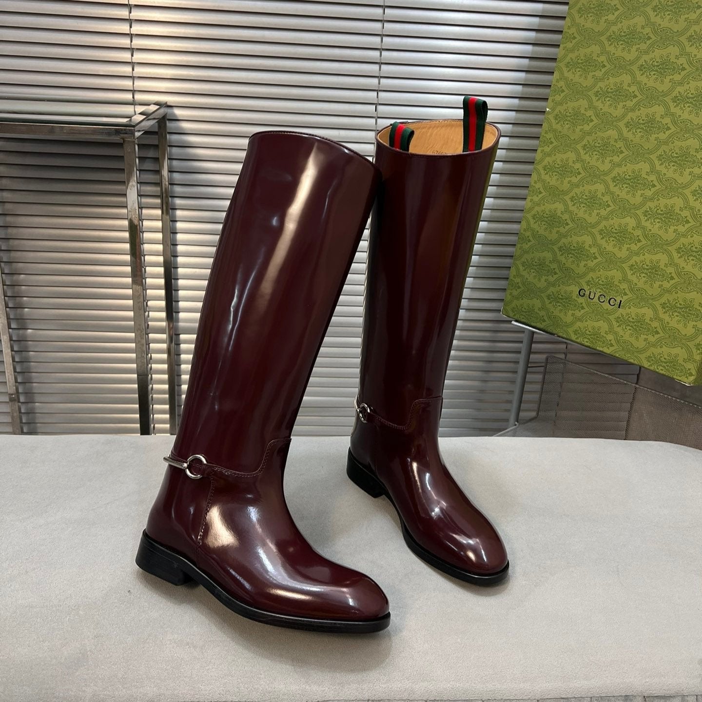GUCCI SLIM HORSEBIT KNEE BOOTS WITH WEB IN WINE RED GLOSSY CALFSKIN