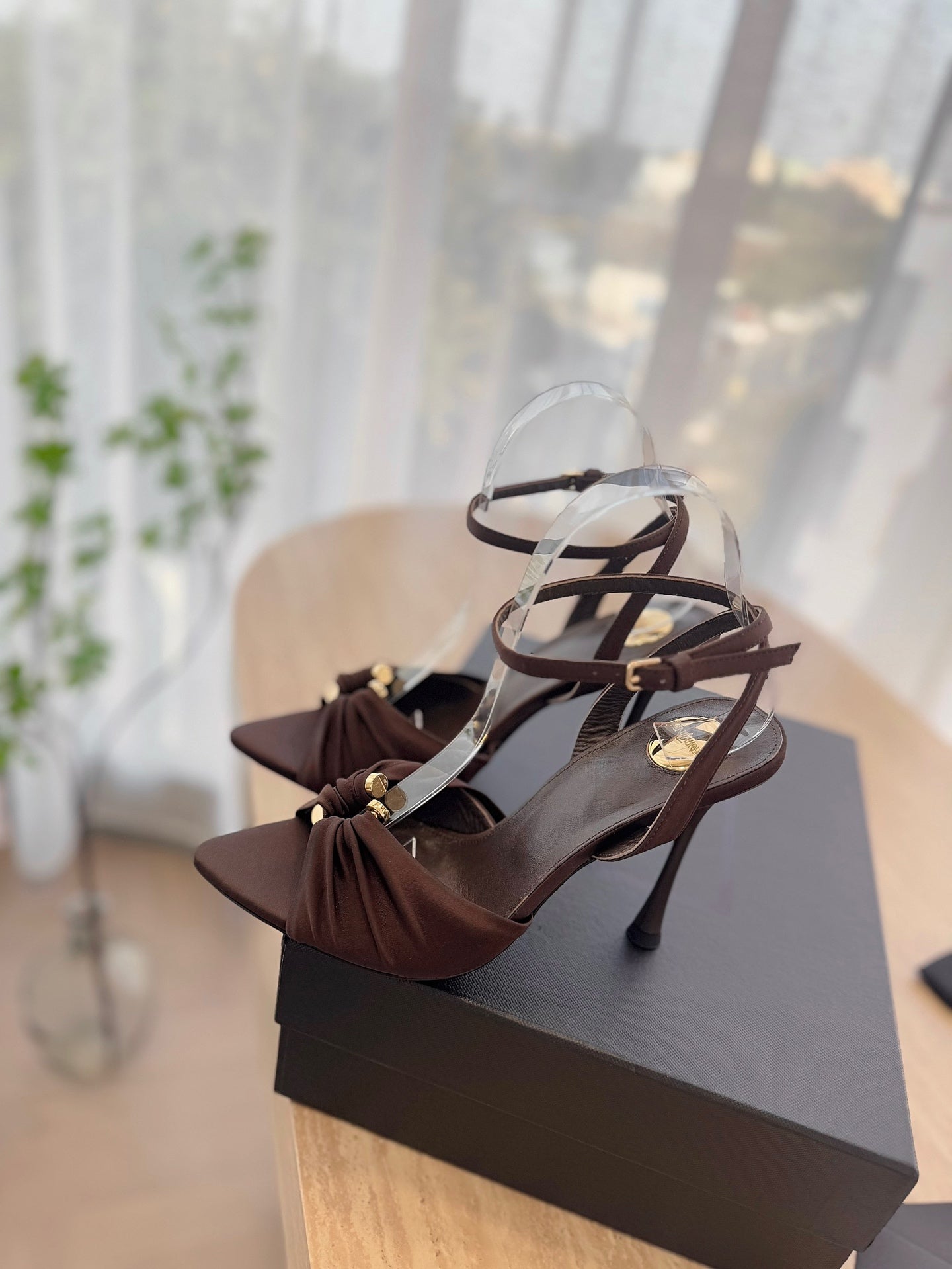LOUIS VUITTON LOLA SANDAL 10 CM IN CHOCOLATE BROWN VISCOSE AND SILK