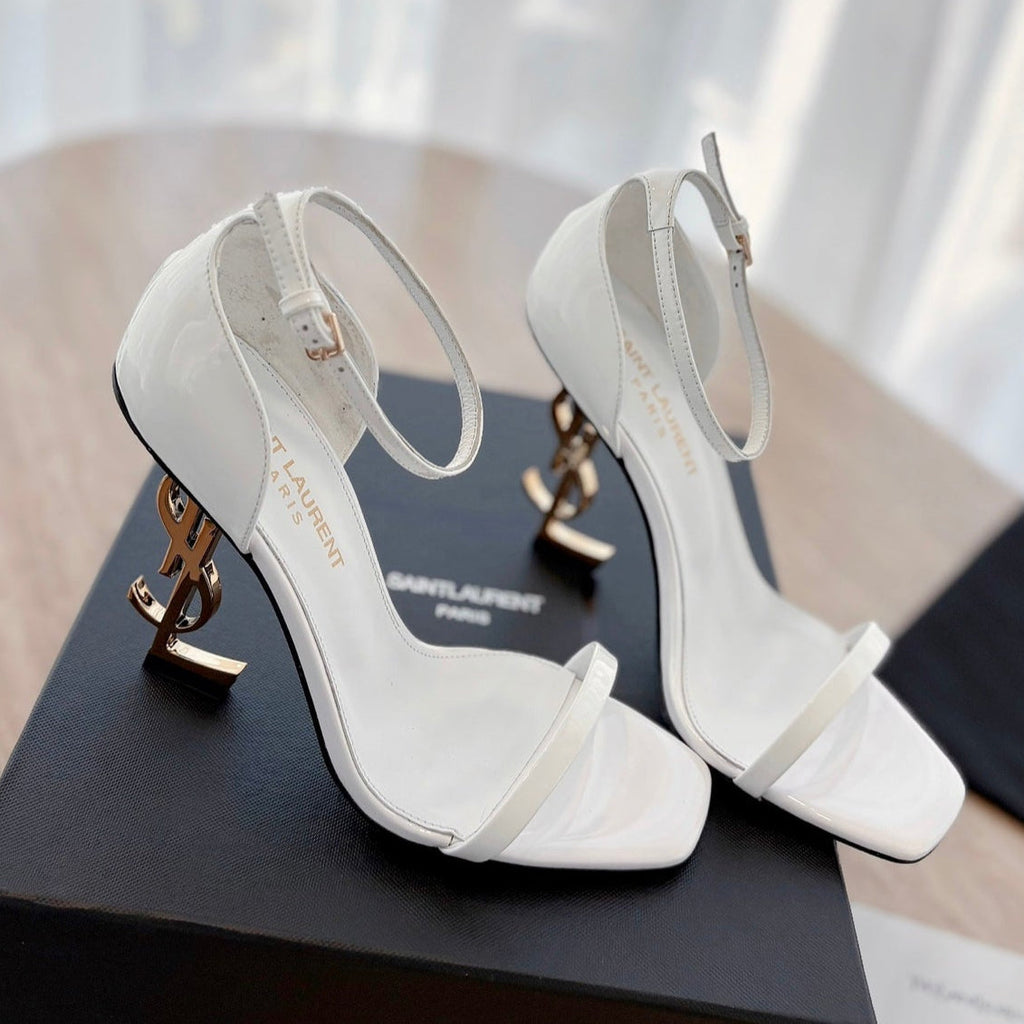 LOUIS VUITTON CLASSIC HIGH HEELS 10 CM IN WHITE PATENT CALFSKIN