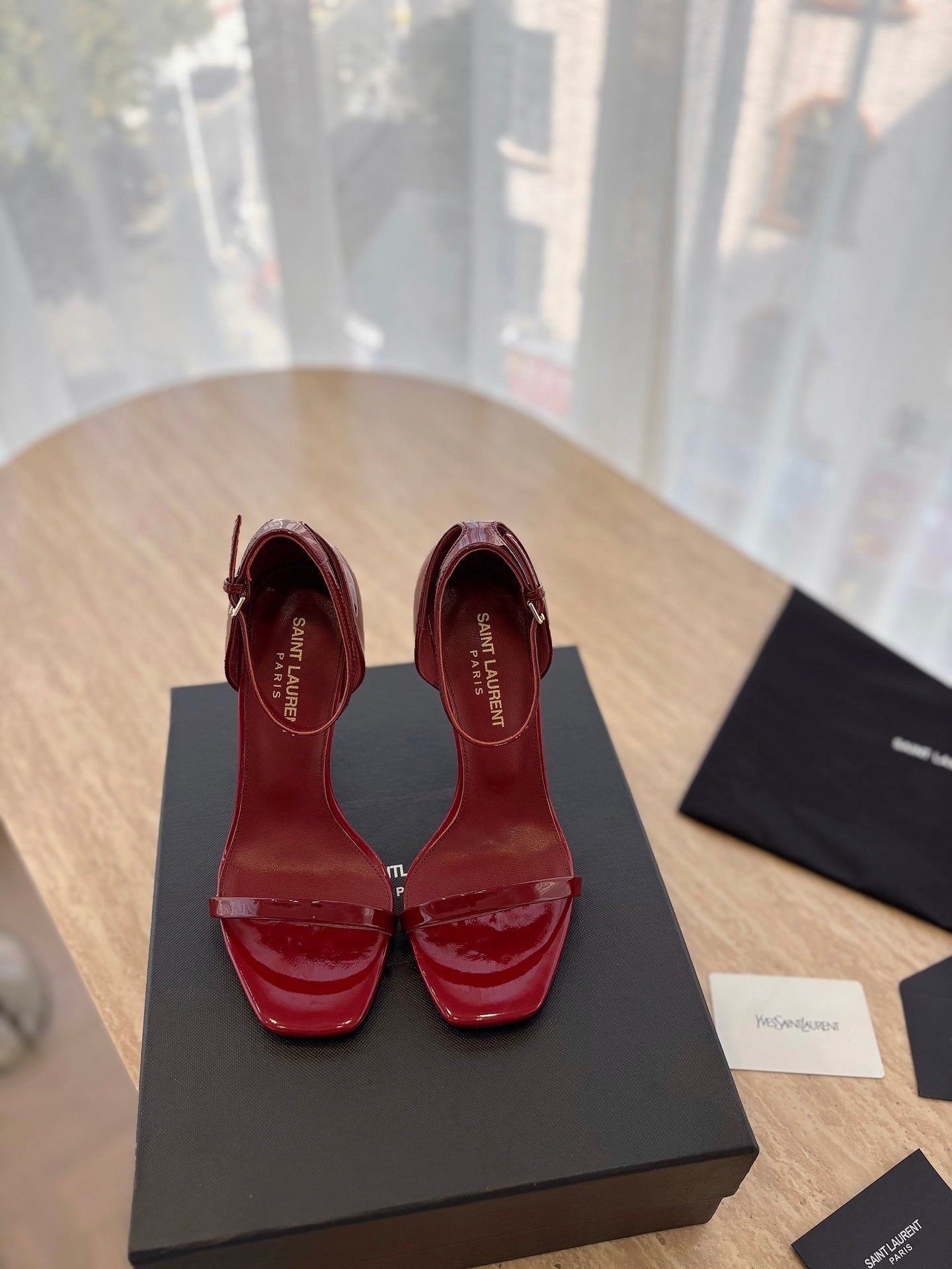 LOUIS VUITTON CLASSIC HIGH HEELS 10 CM IN CRIMSON RED PATENT CALFSKIN