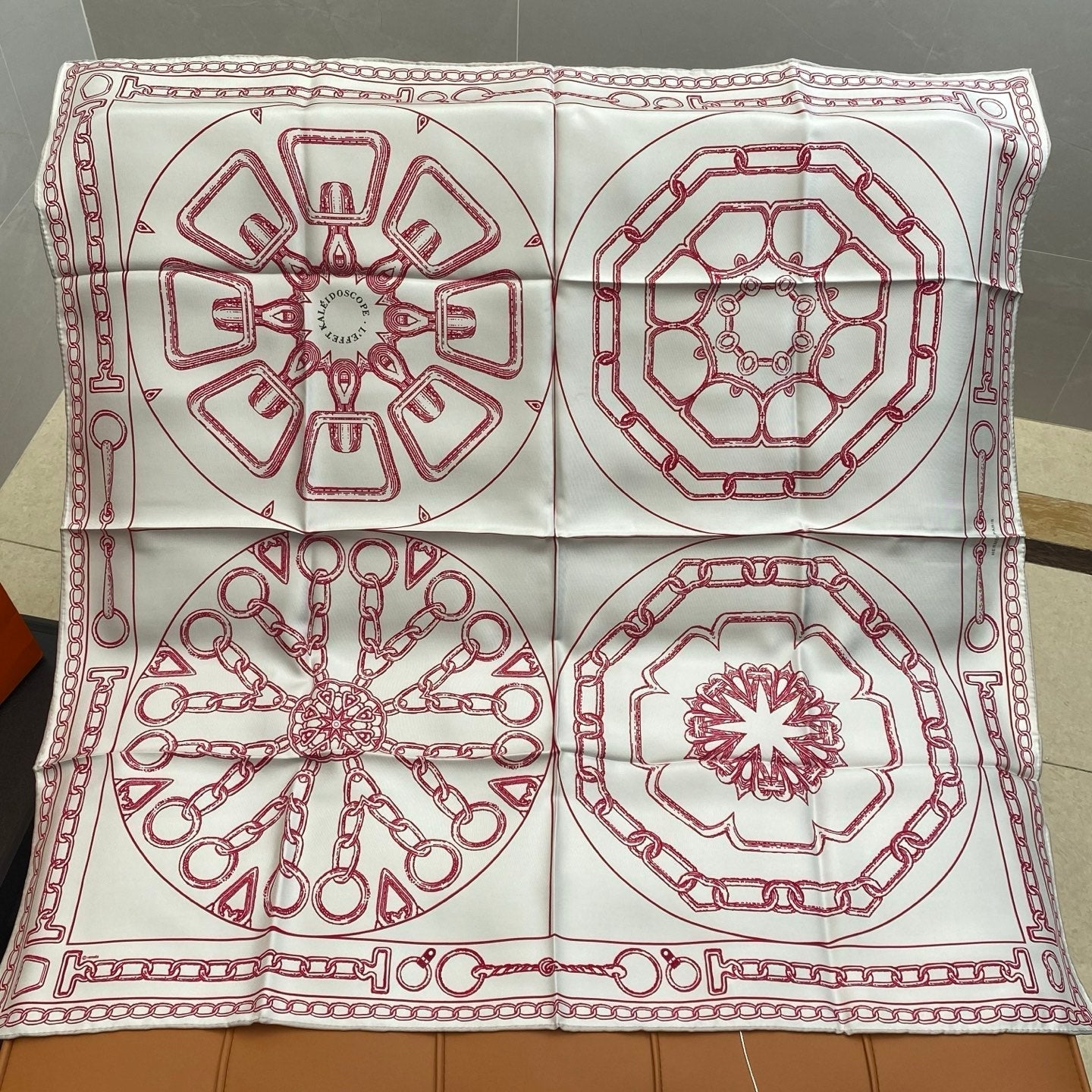 HERMES HERMES 25S SCARF 90 IN SILK 703665