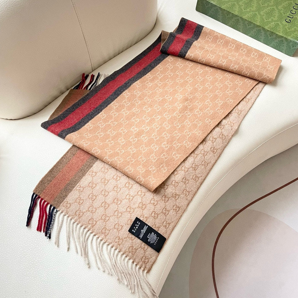 GUCCI SCARF 200 CM IN PEANUT BROWN MONOGRAM CASHMERE 399766