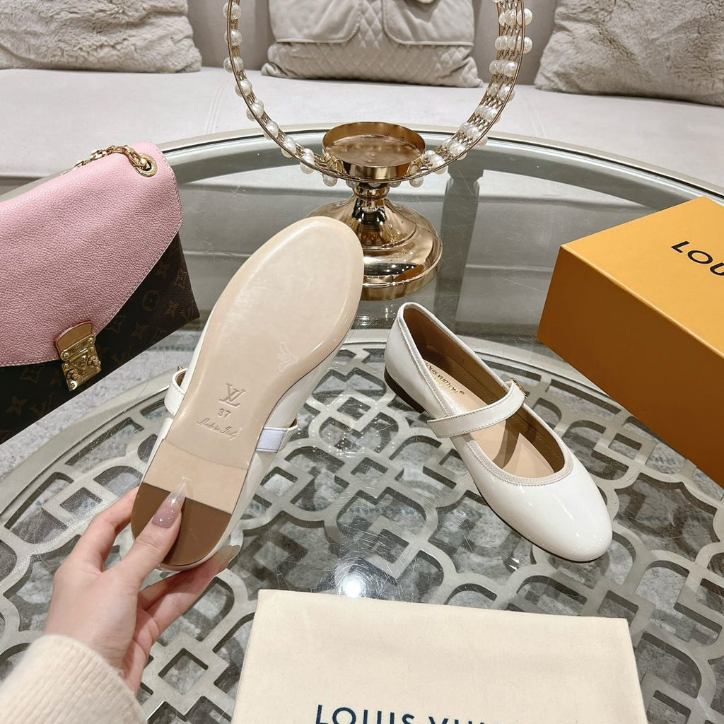 LOUIS VUITTON MARY JANE SHOES IN WHITE PATENT CALFSKIN