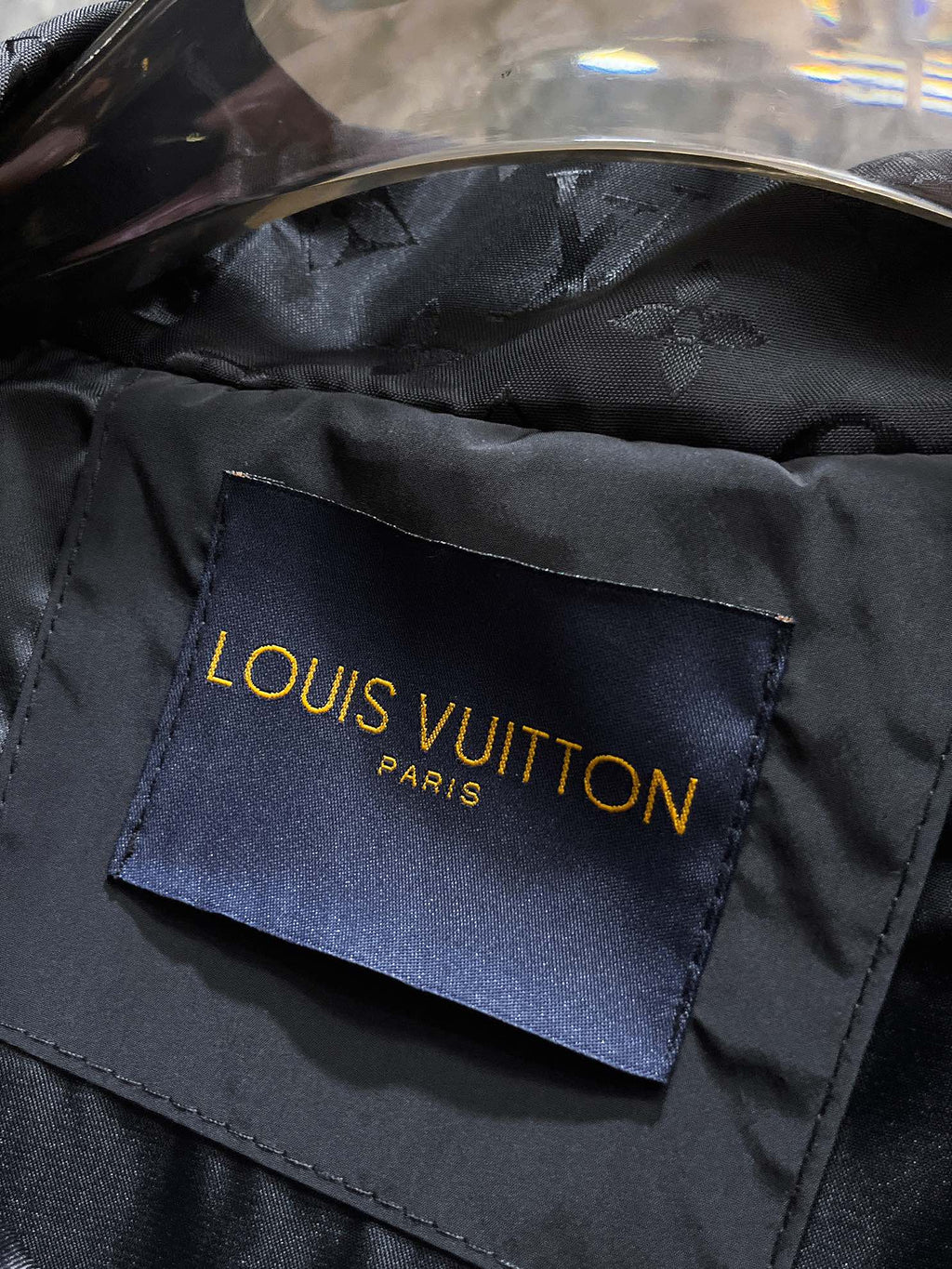 LOUIS VUITTON LV BLACK JACKET 239563