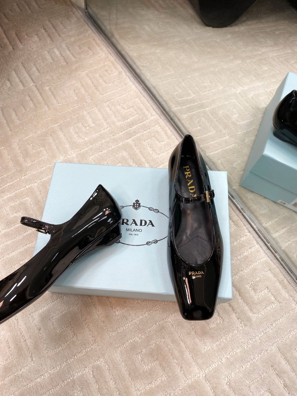 PRADA MARY JANE FLATS SQUARE TOE IN BLACK PATENT SHEEPSKIN