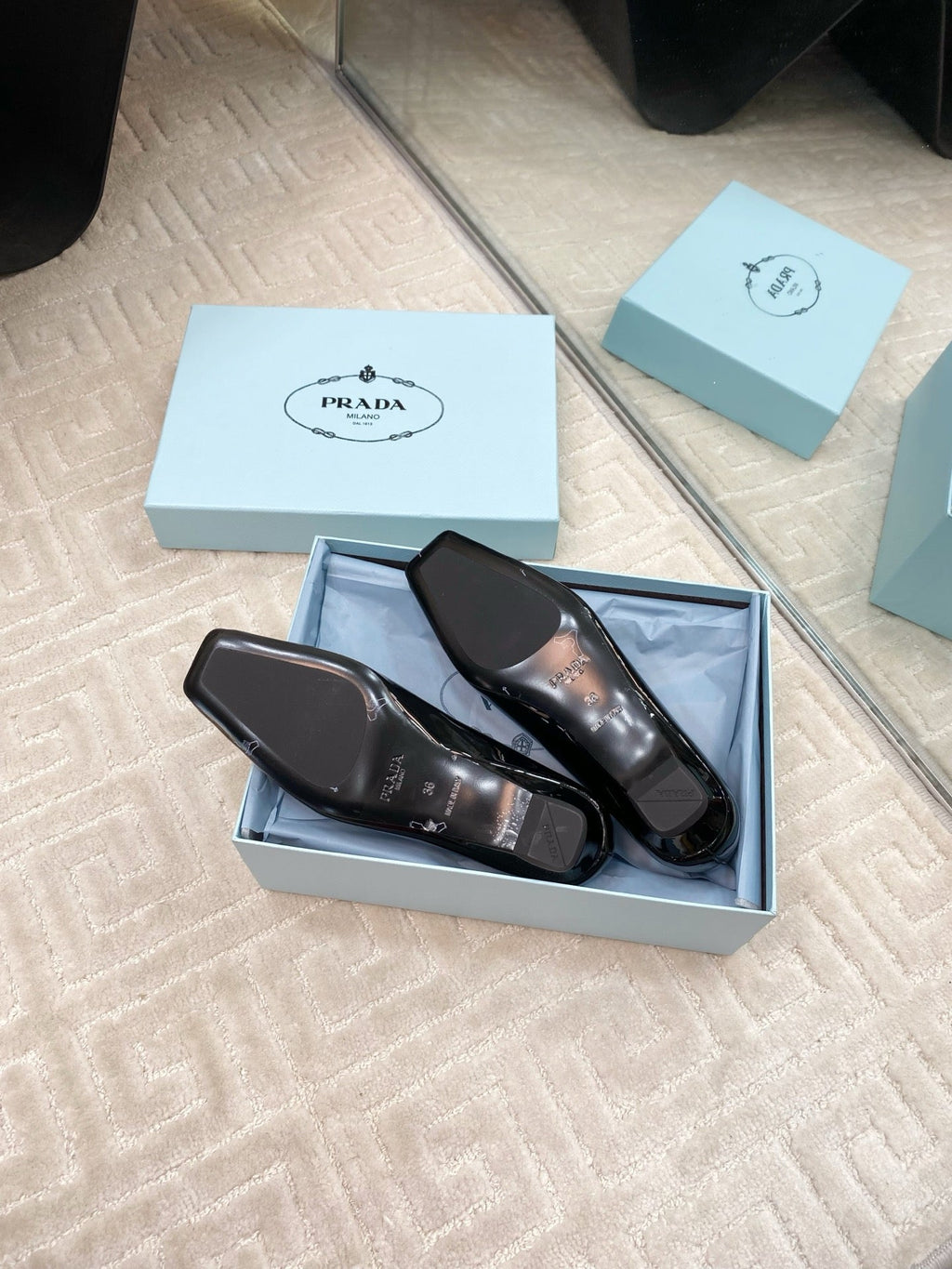 PRADA MARY JANE FLATS SQUARE TOE IN BLACK PATENT SHEEPSKIN