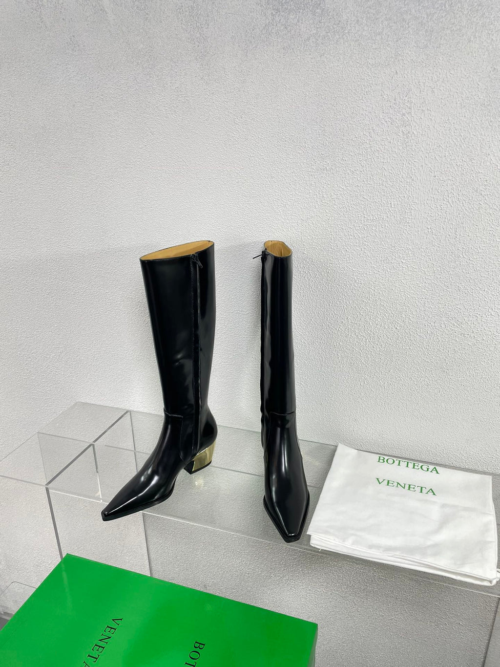 BOTTEGA VENETA TEX HIGH BOOT IN BLACK PATENT CALFSKIN