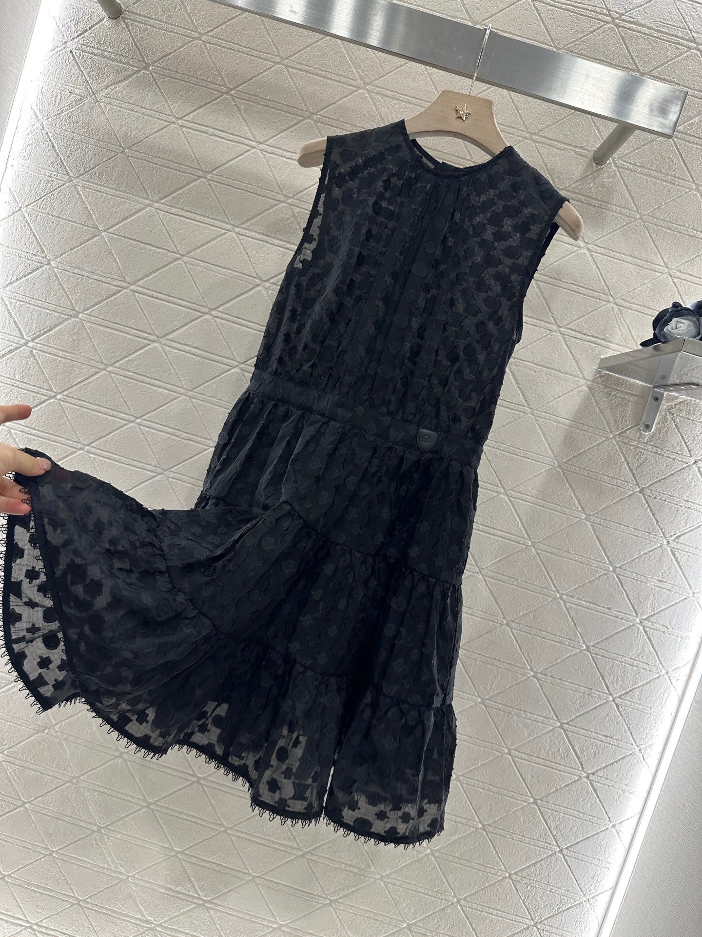 LOUIS VUITTON LV 25S SLEEVELESS JACQUARD DRESS 265590