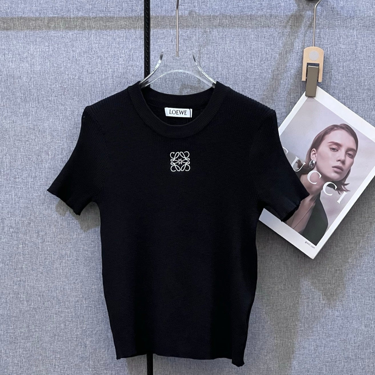 LOEWE SHORT-SLEEVE KNIT TOP STYLE 123