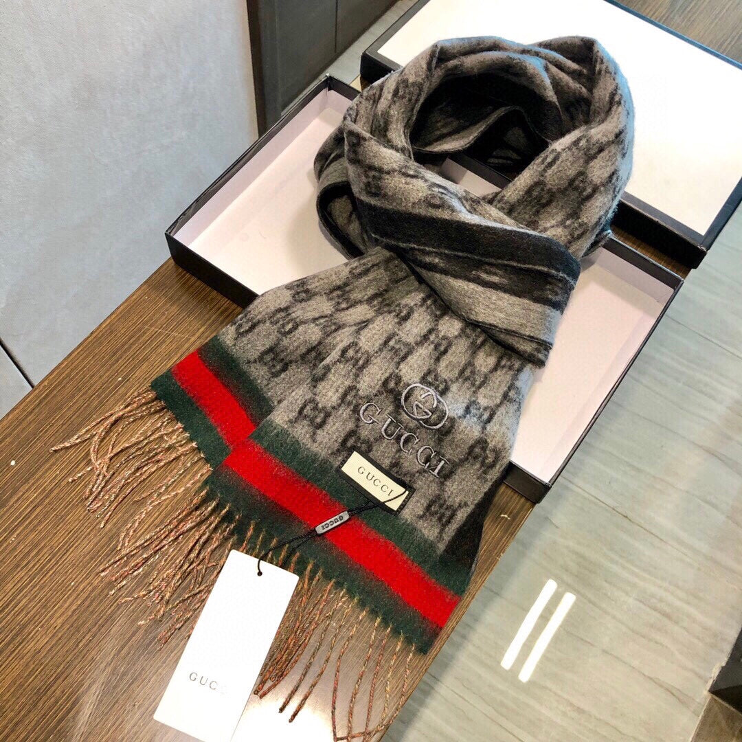 GUCCI SCARF 180 CM IN MONOGRAM MEDIUM BROWN CASHMERE 405327