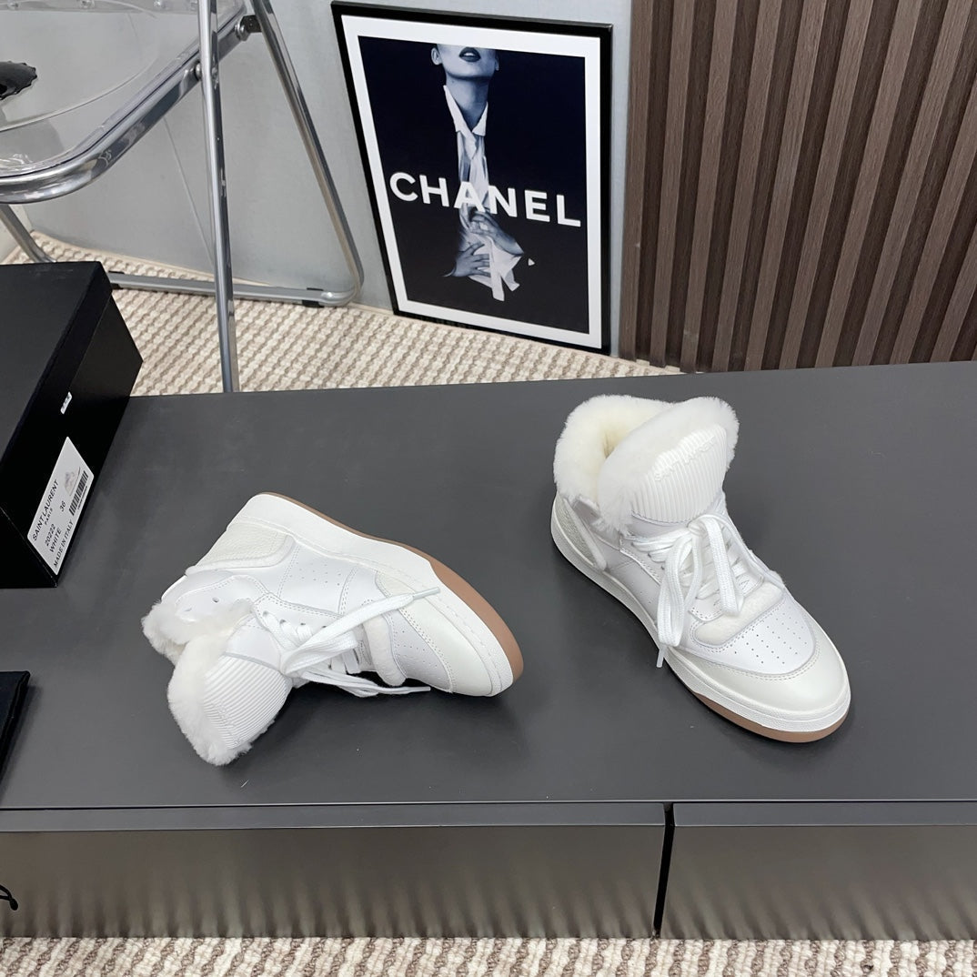LOUIS VUITTON HIGH-TOP SNEAKERS IN WHITE CALFSKIN WITH FLEECE LINING