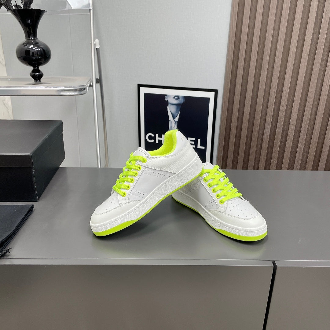 LOUIS VUITTON SL/61 SNEAKERS IN WHITE MIX NEON YELLOW CALFSKIN