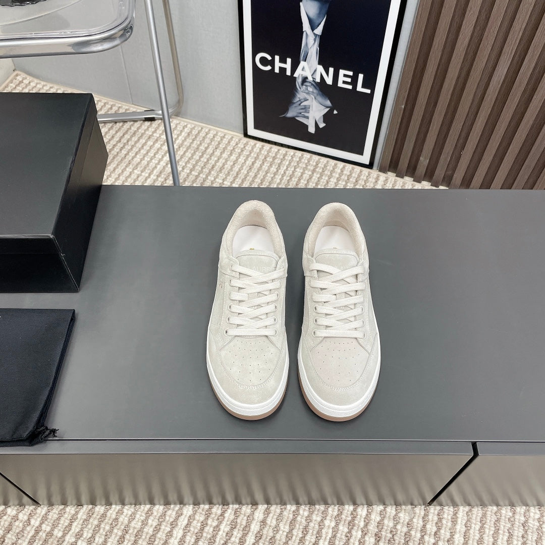 LOUIS VUITTON SL/61 SNEAKERS IN PALE GRAY SUEDE