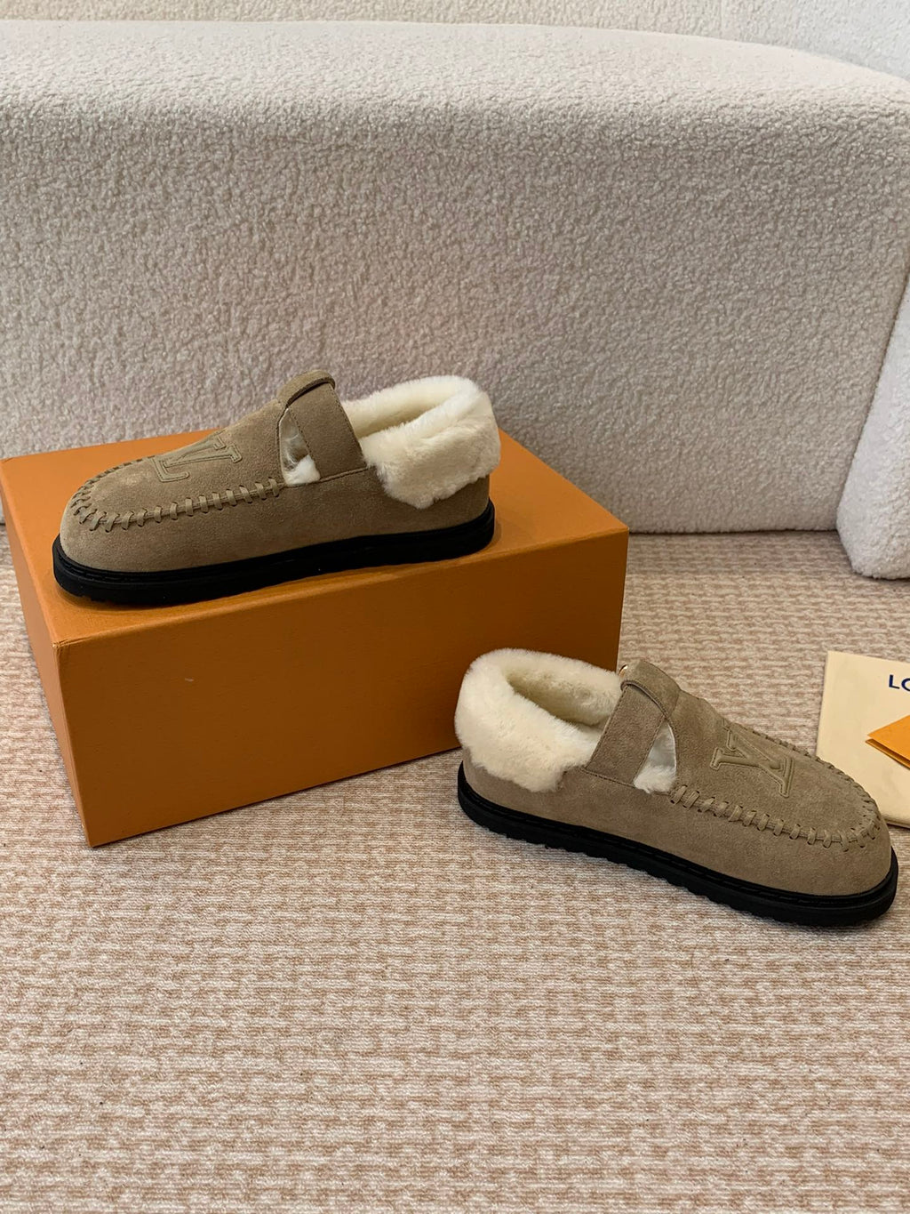 LOUIS VUITTON COLORADO COMFORT MARY JANE IN KHAKI GREEN SUEDE AND SHEARLING LINING