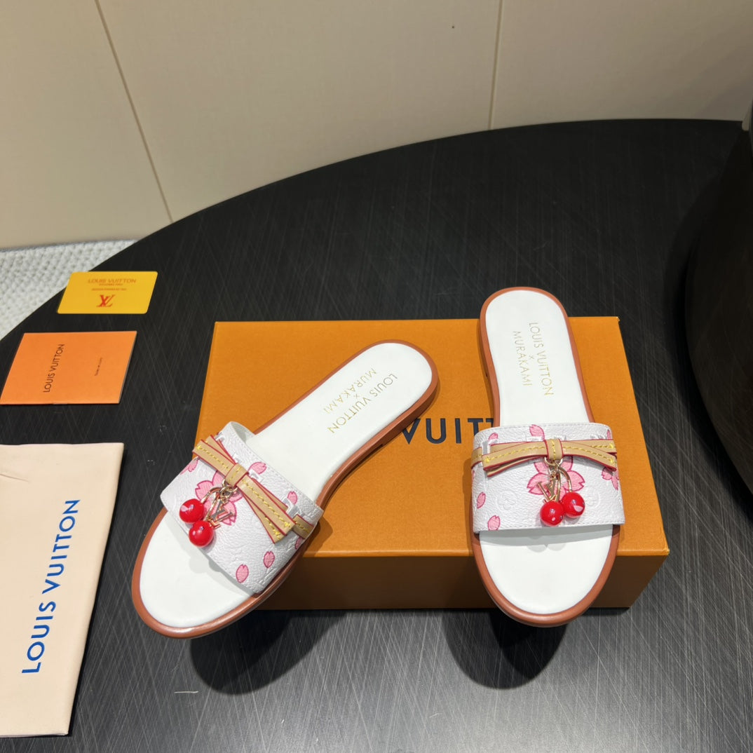 LOUIS VUITTON LV SLIDE SANDALS 25S IN WHITE CALFSKIN WITH CHERRY BLOSSOM BUCKLE