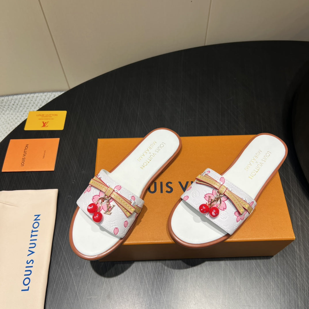 LOUIS VUITTON LV SLIDE SANDALS 25S IN WHITE CALFSKIN WITH CHERRY BLOSSOM BUCKLE