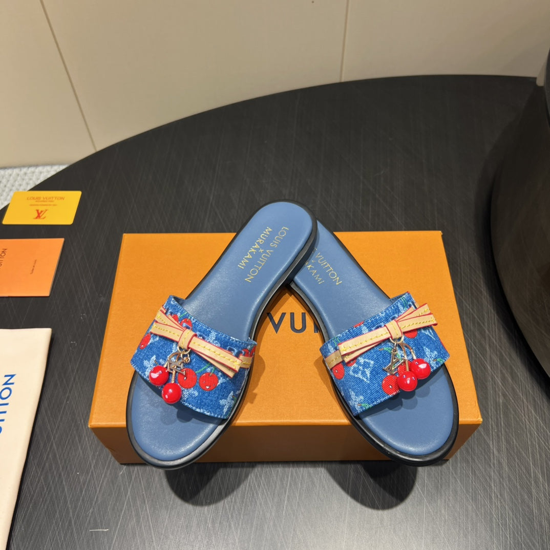 LOUIS VUITTON LV SLIDE SANDALS 25S IN DARK BLUE DENIM AND CALFSKIN WITH CHERRY BLOSSOM BUCKLE
