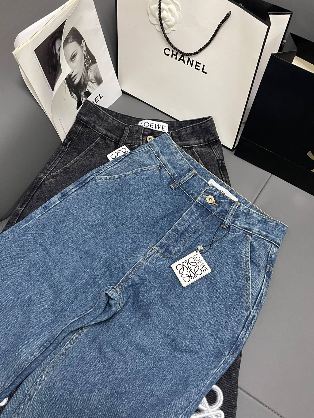 Loew White Anagram Blue Jean