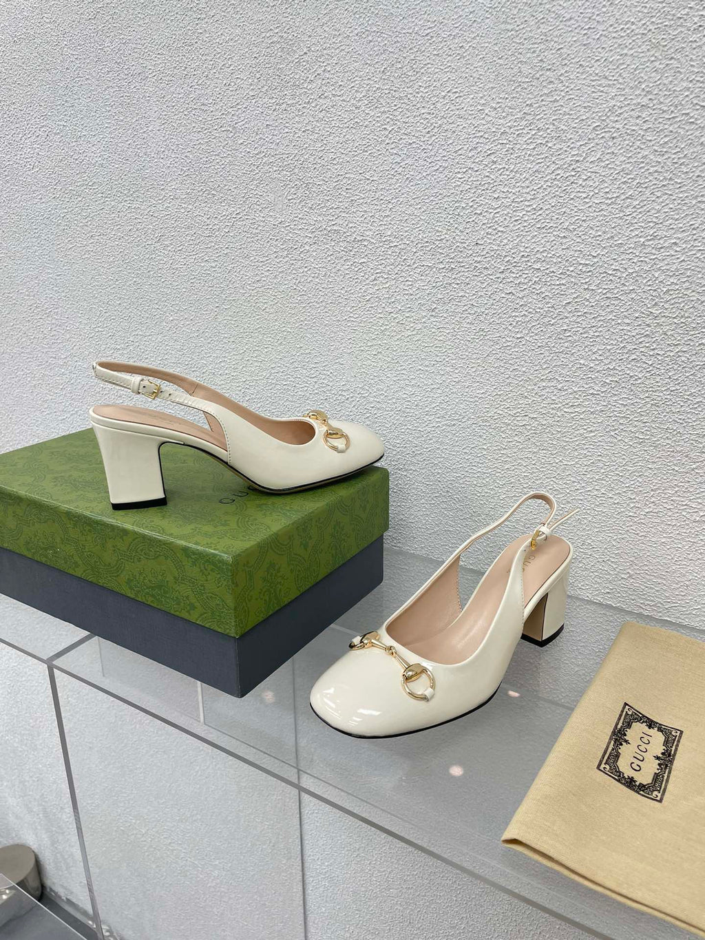 GUCCI WOMEN'S HORSEBIT SLINGBACK 75MM IN WHITE CALFSKIN