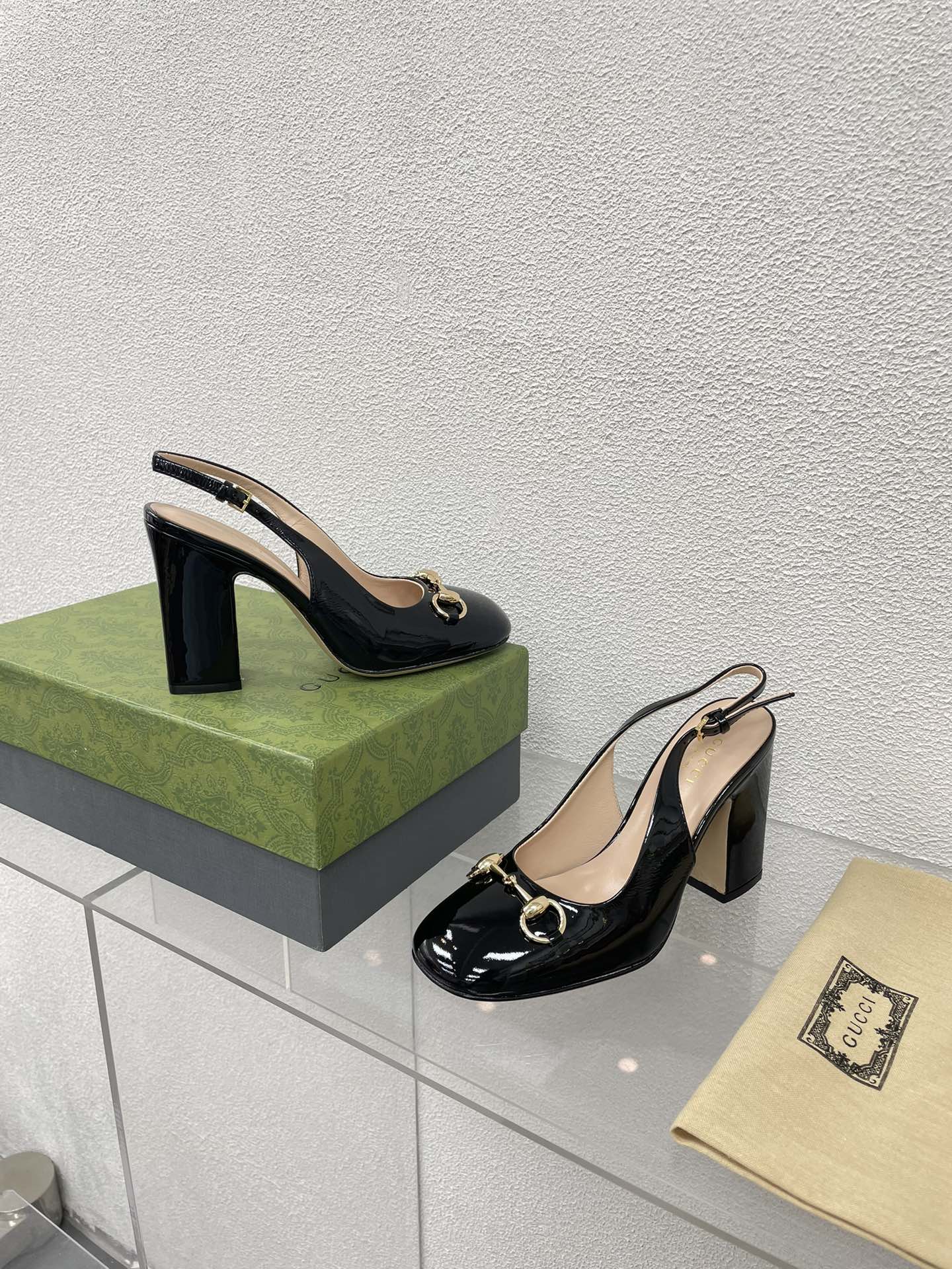 GUCCI WOMEN'S HORSEBIT SLINGBACK 95MM IN BLACK CALFSKIN