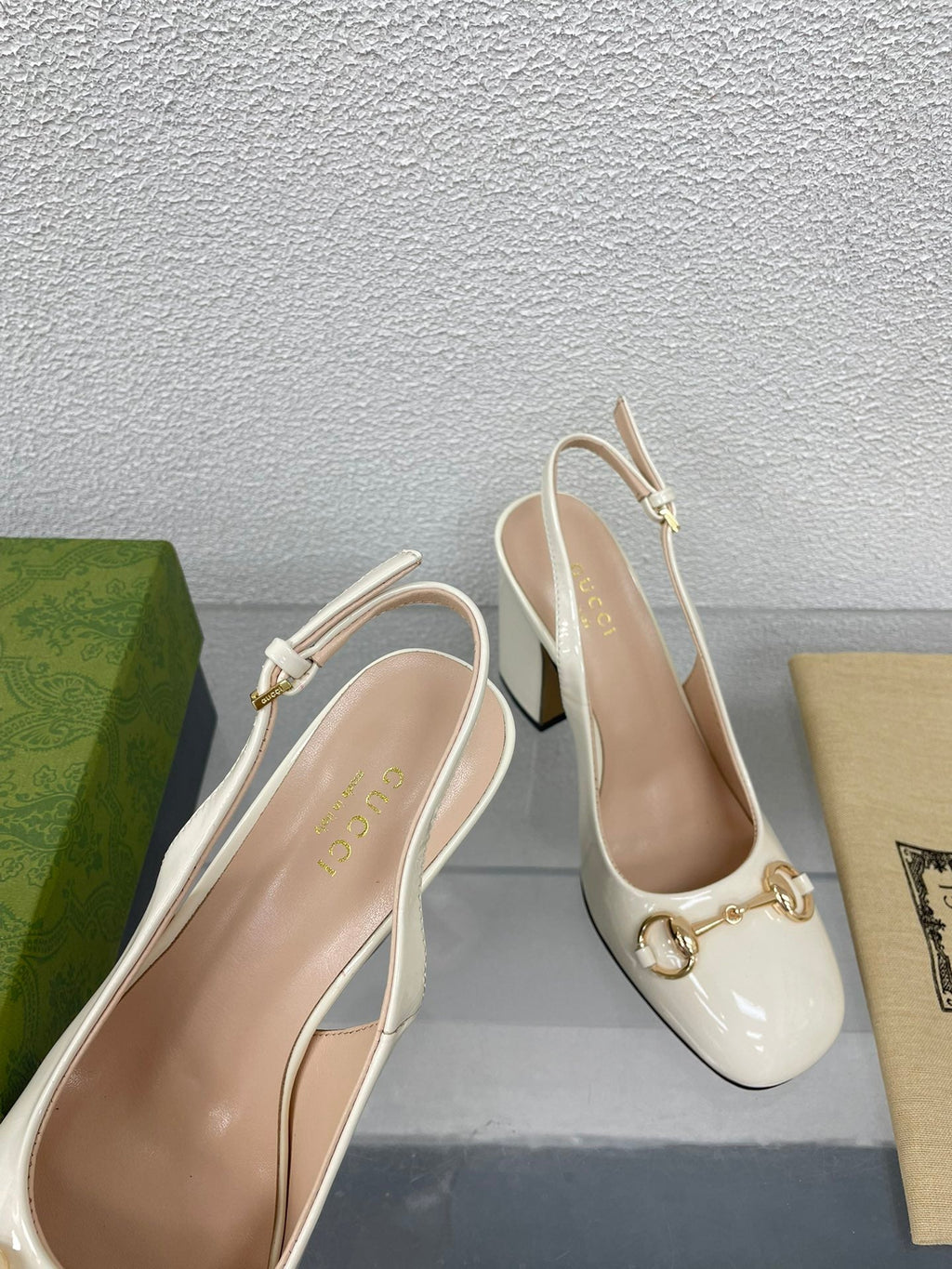 GUCCI WOMEN'S HORSEBIT SLINGBACK 95MM IN WHITE CALFSKIN