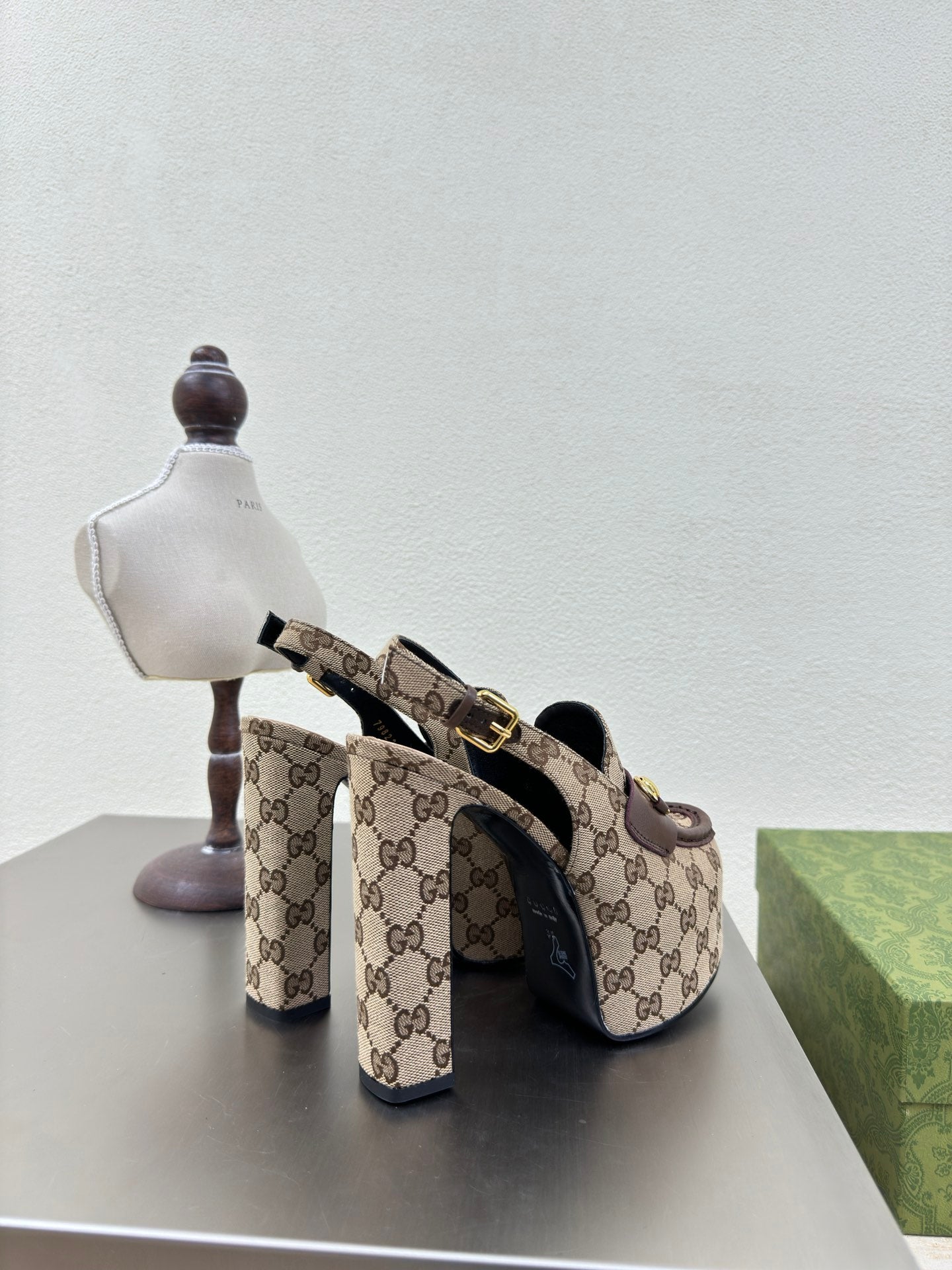 GUCCI WOMEN'S HORSEBIT PLATFORM LOAFER SLINGBACK IN TAN BEIGE CANVAS