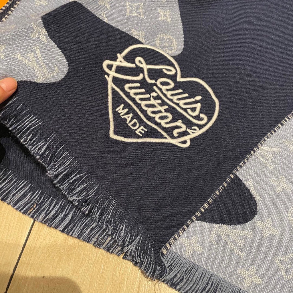 LOUIS VUITTON MONOGRAM DRIP 200 CM IN NAVY BLUE WOOL 391068