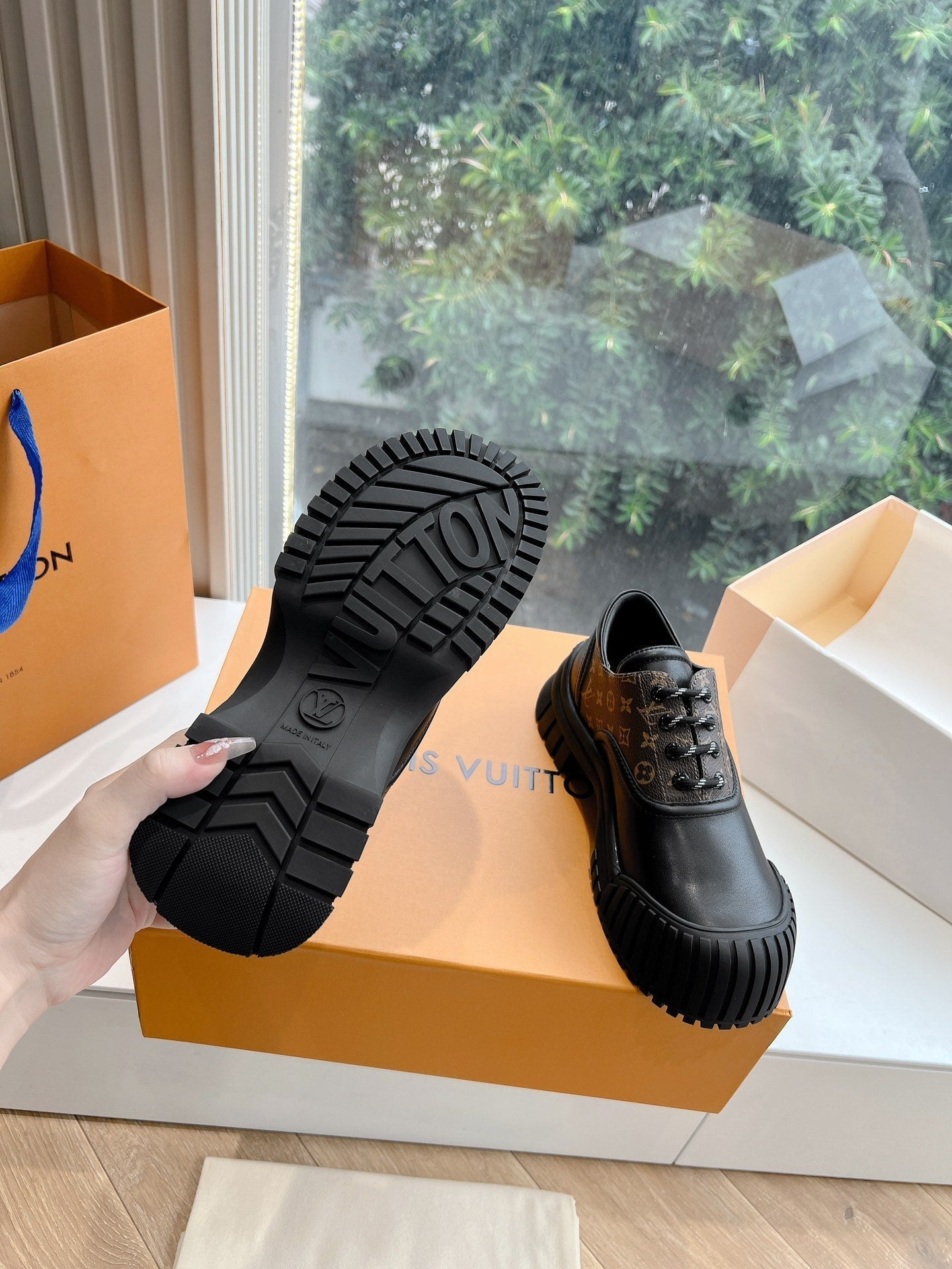 LOUIS VUITTON LV ARCHLIGHT SKATE SNEAKER IN BLACK MIX CHOCOLATE BROWN MONOGRAM CALFSKIN
