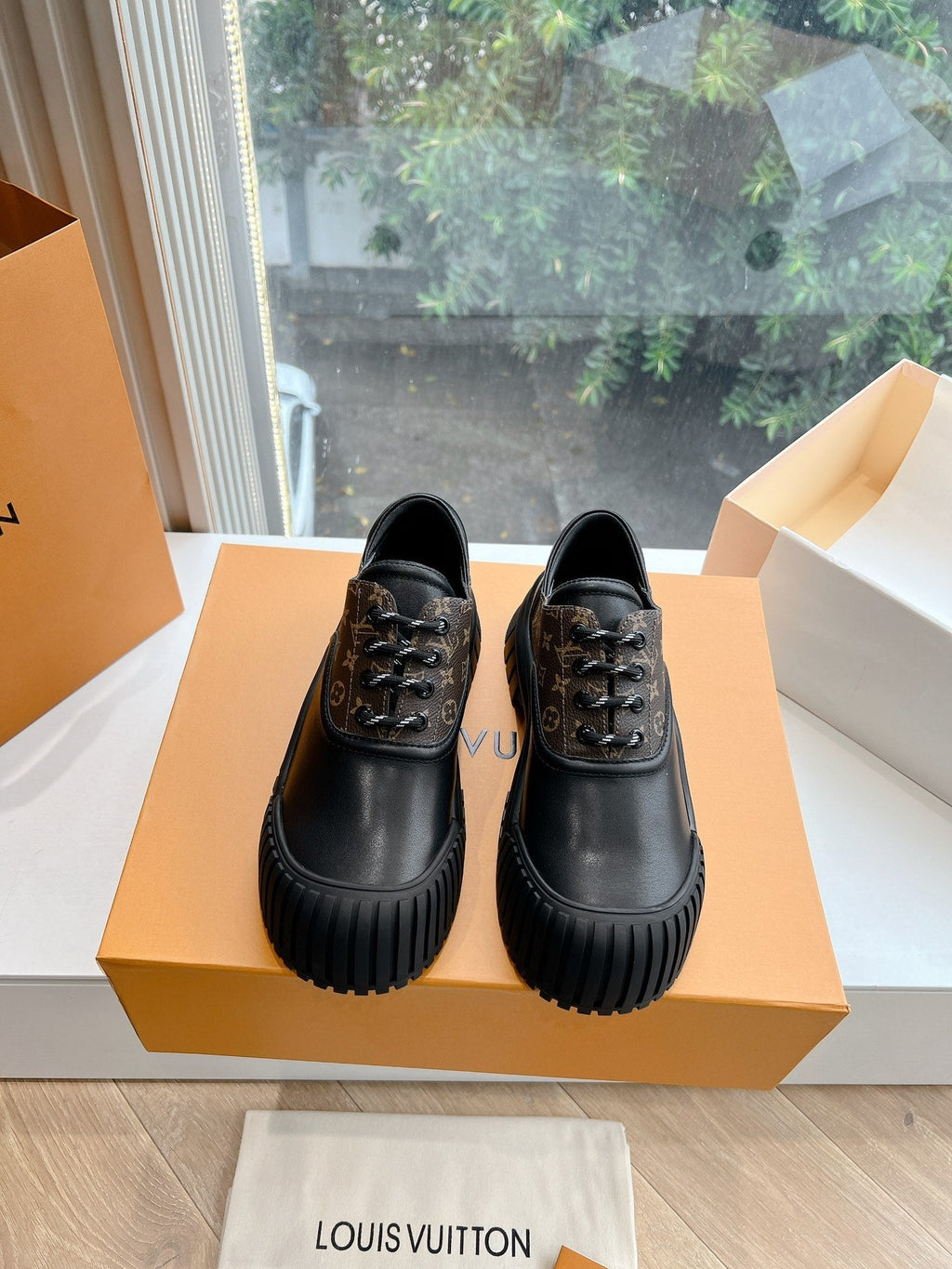 LOUIS VUITTON LV ARCHLIGHT SKATE SNEAKER IN BLACK MIX CHOCOLATE BROWN MONOGRAM CALFSKIN
