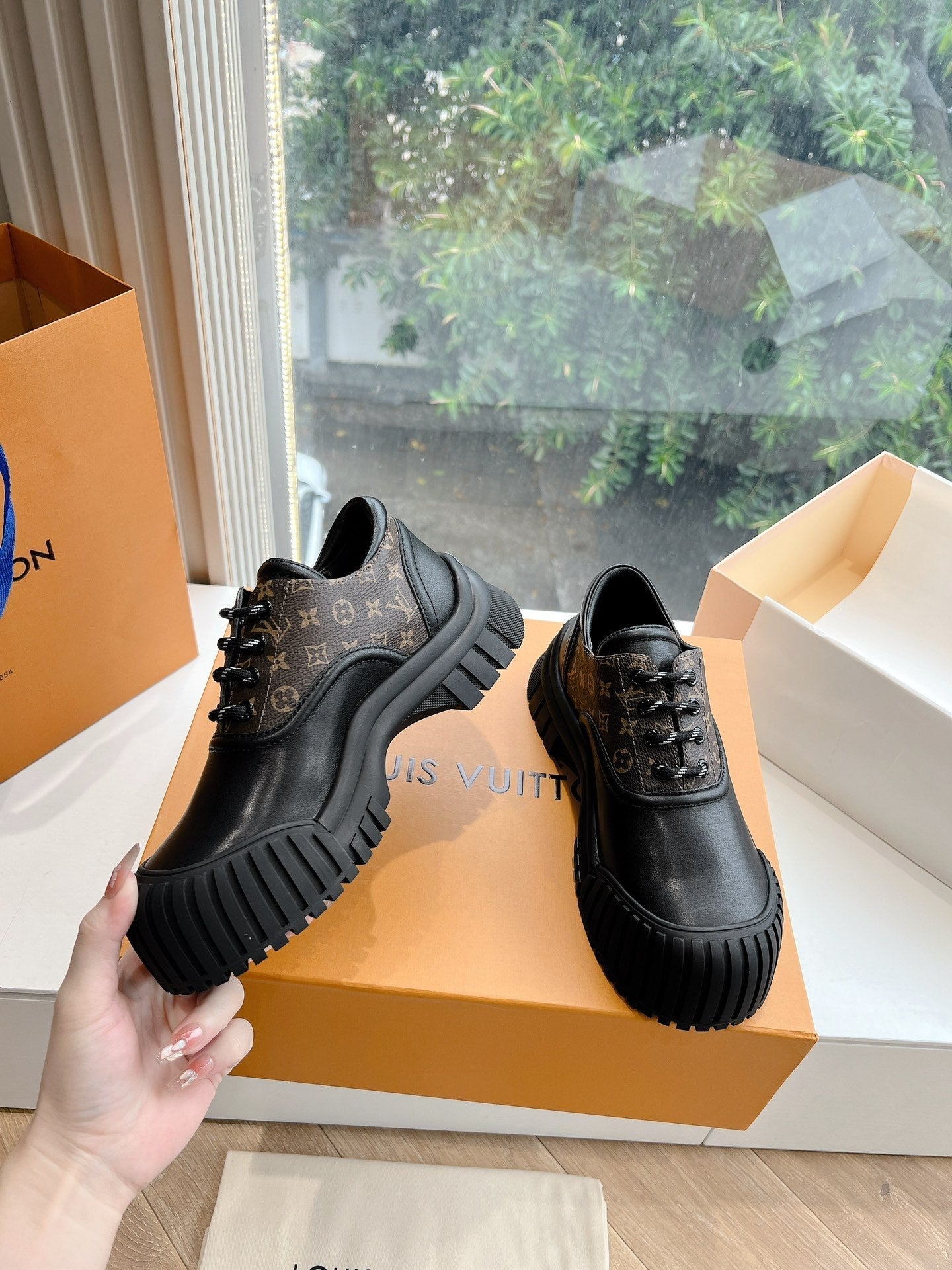 LOUIS VUITTON LV ARCHLIGHT SKATE SNEAKER IN BLACK MIX CHOCOLATE BROWN MONOGRAM CALFSKIN