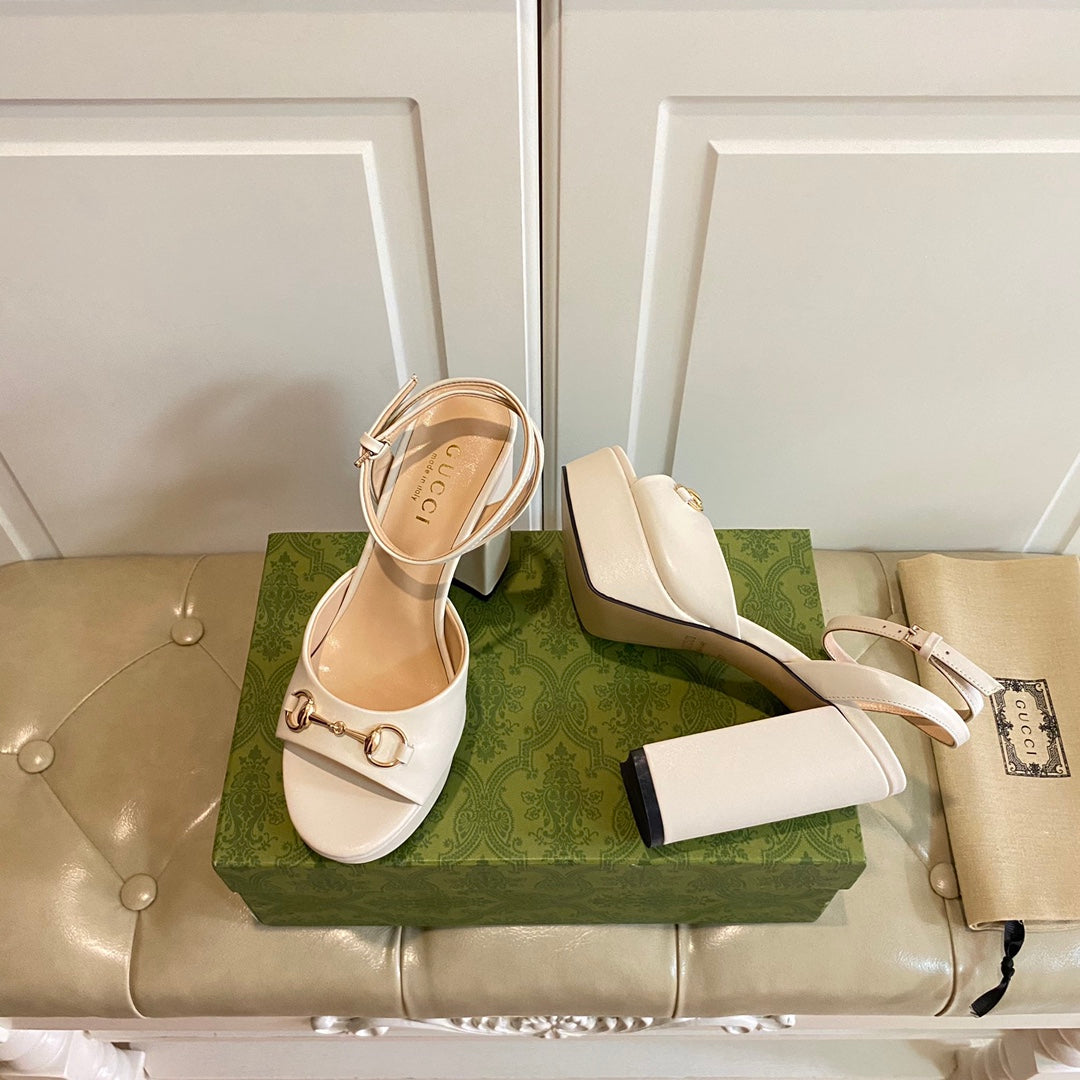 GUCCI HORSEBIT PLATFORM SANDAL IN WHITE SHEEPSKIN