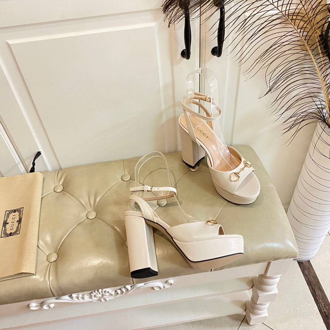 GUCCI HORSEBIT PLATFORM SANDAL IN WHITE SHEEPSKIN