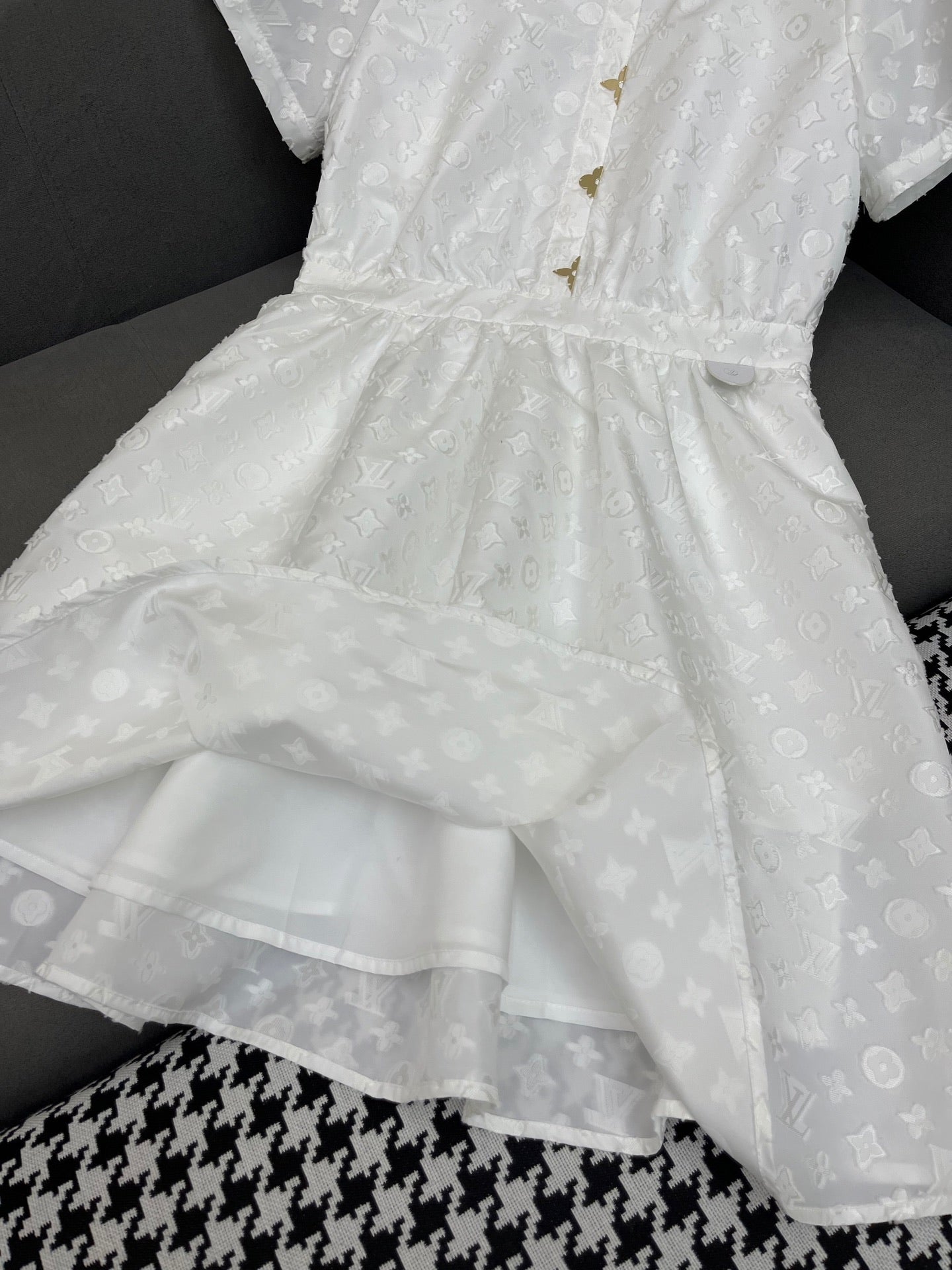 LOUIS VUITTON WHITE EMBOSSED LOGO DRESS