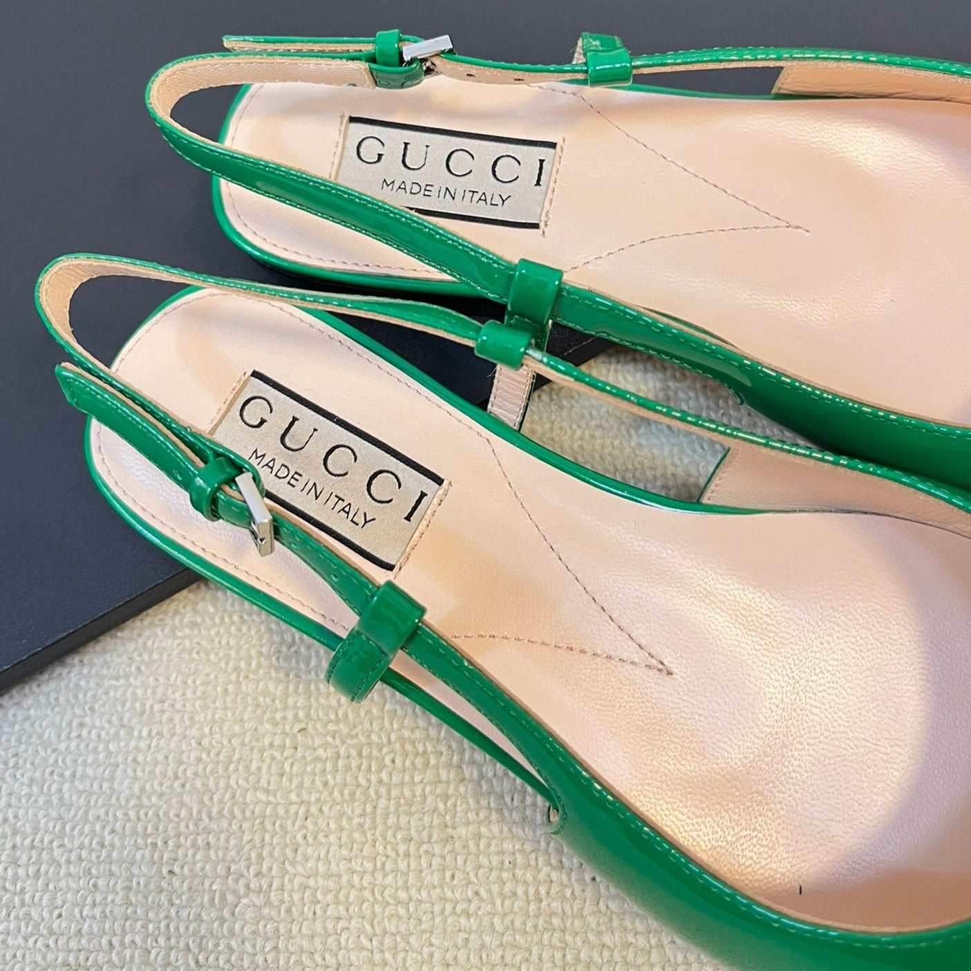 GUCCI Double G patent leather slingback ballet flats Glossy Forest Green